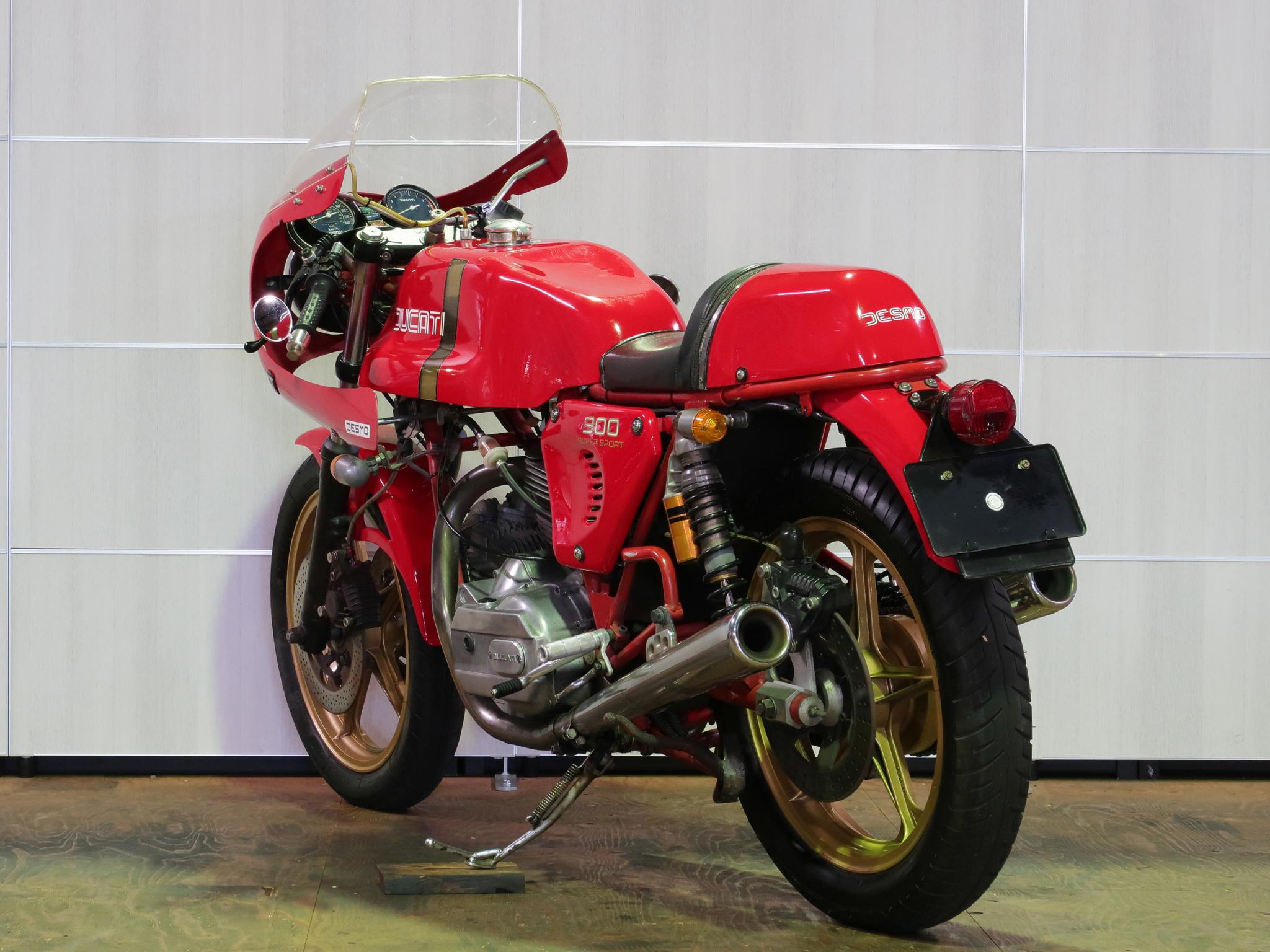 ドゥカティ・Ducati 900SS 写真6