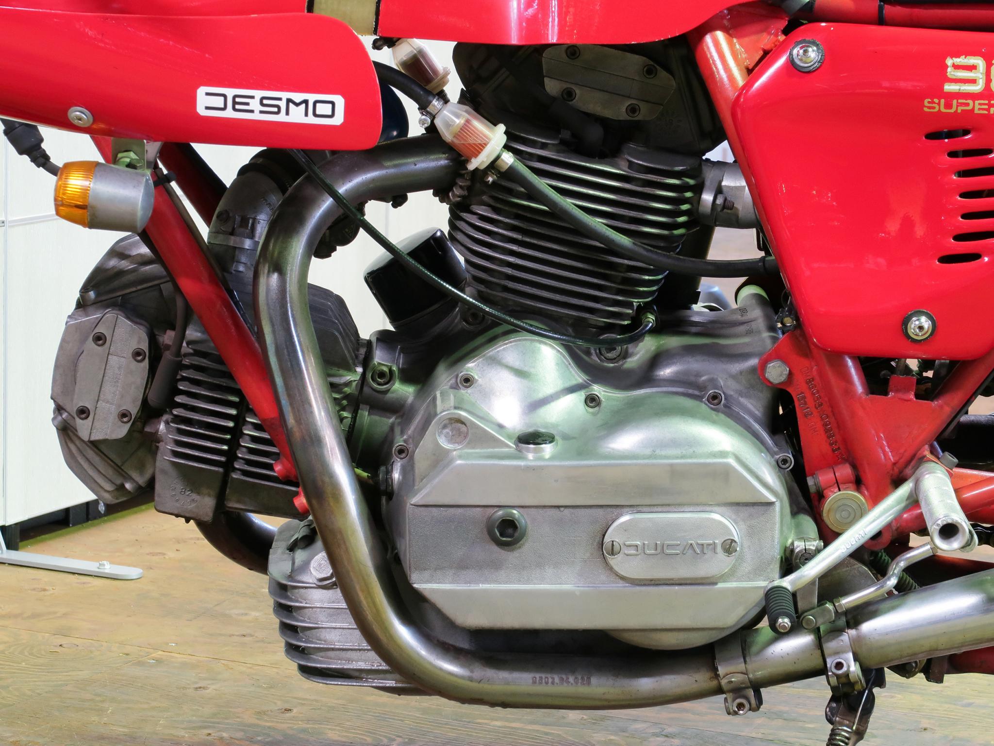 ドゥカティ・Ducati 900SS 写真8