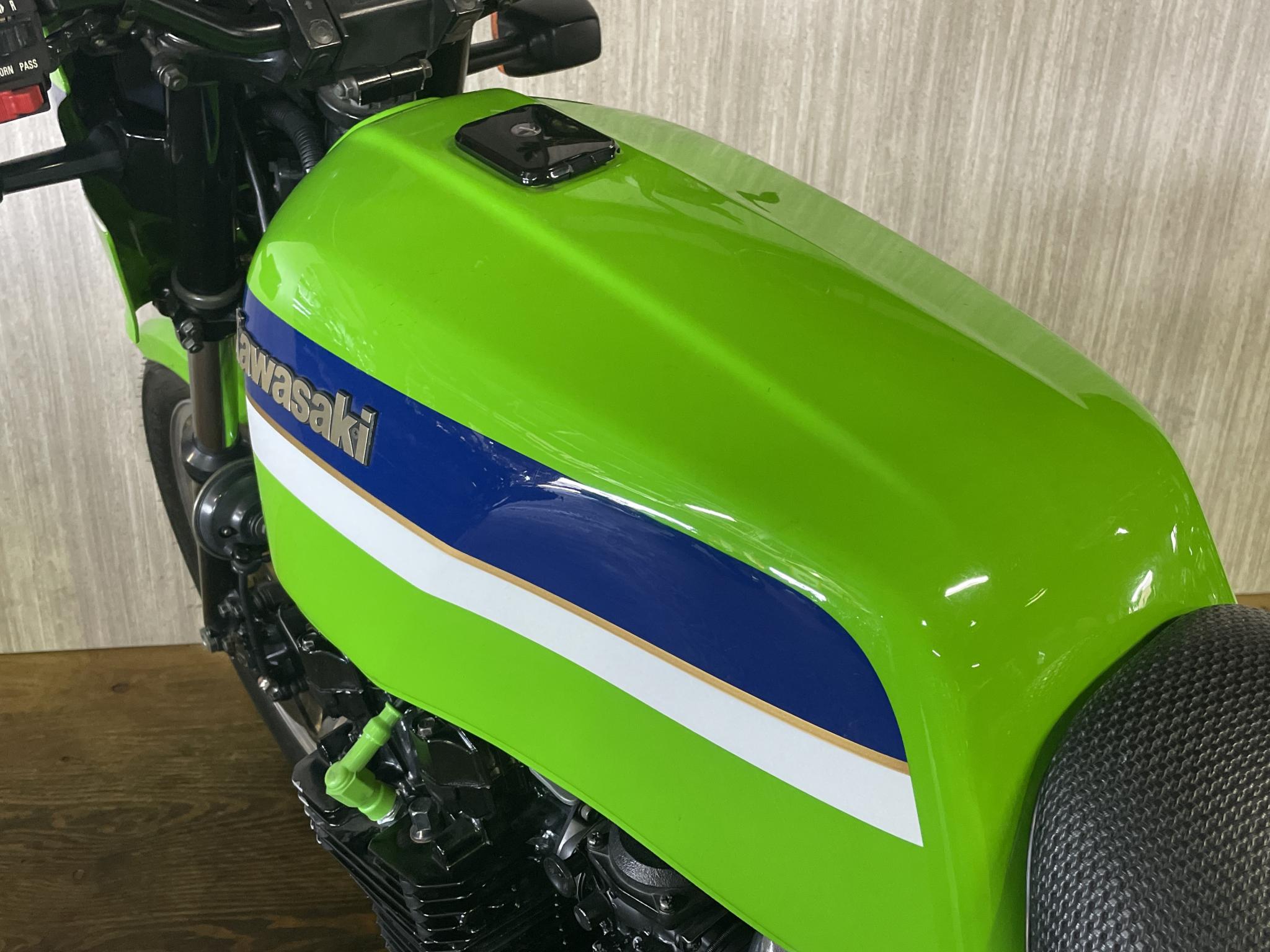 カワサキ・KAWASAKI KZ1000R2 写真7