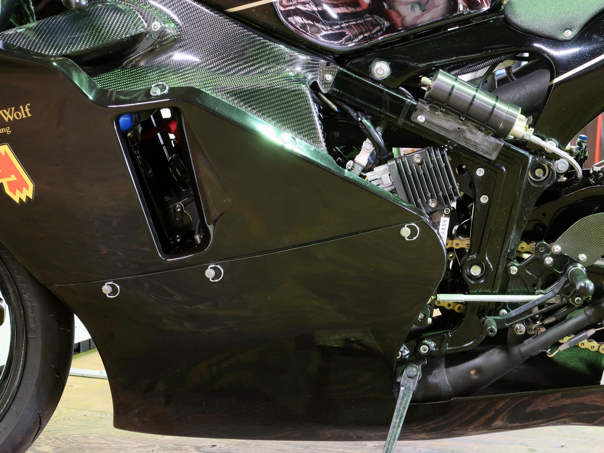 スズキ・SUZUKI RG500ガンマ 写真8