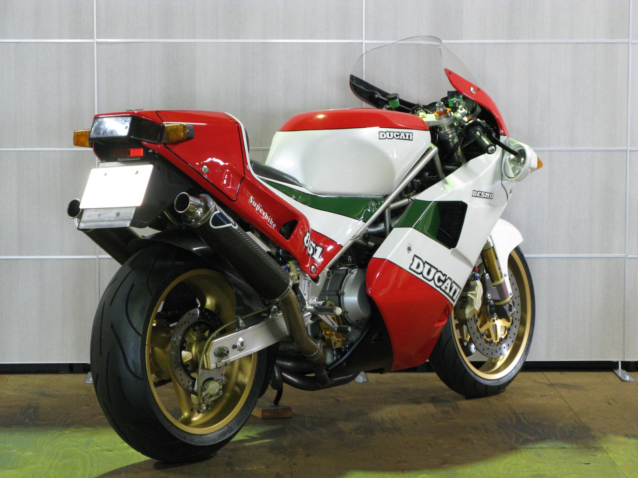 ドゥカティ・Ducati 851Strada 写真3