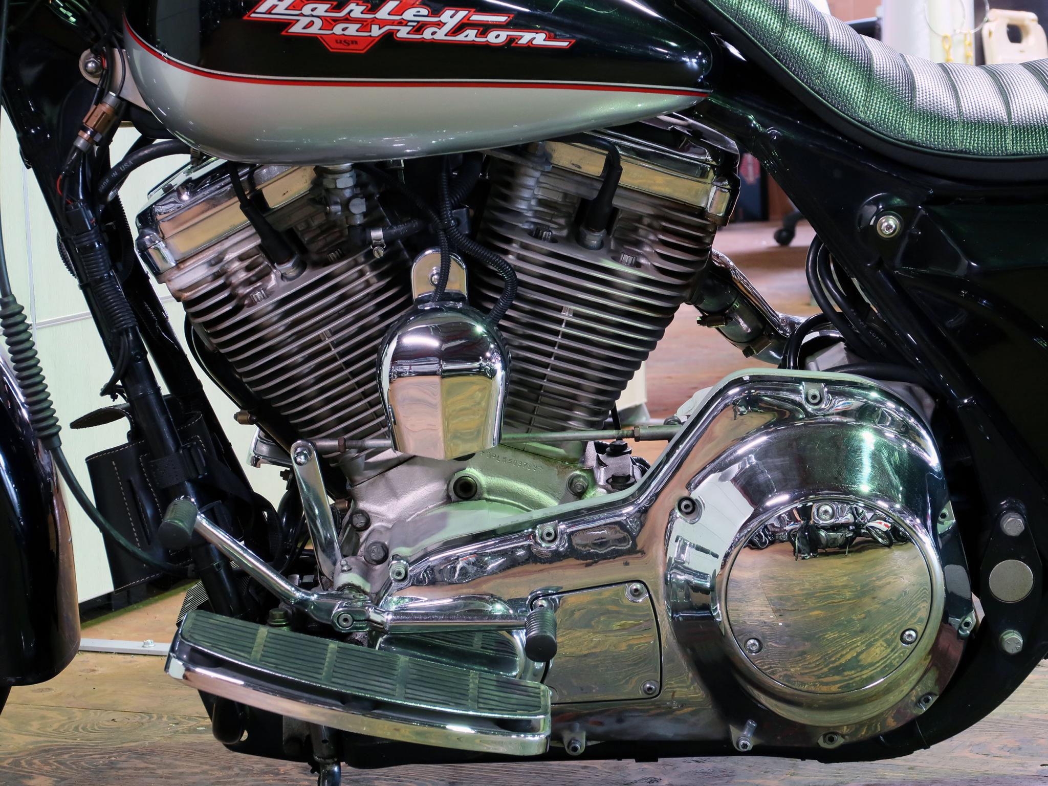 ハーレーダビッドソン・FLHTCU Custom 写真8