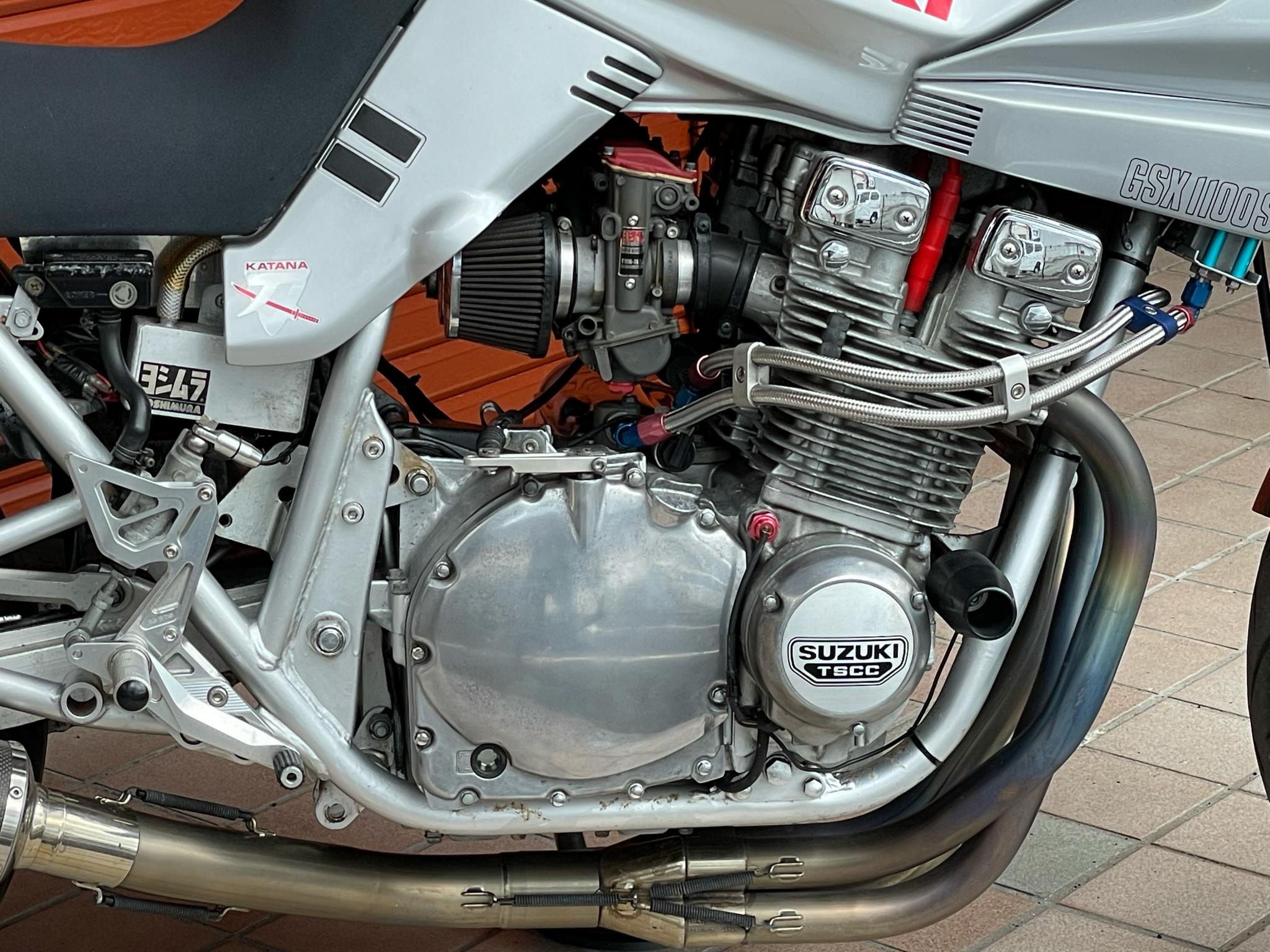 スズキ・SUZUKI GSX1100S KATANA 写真7