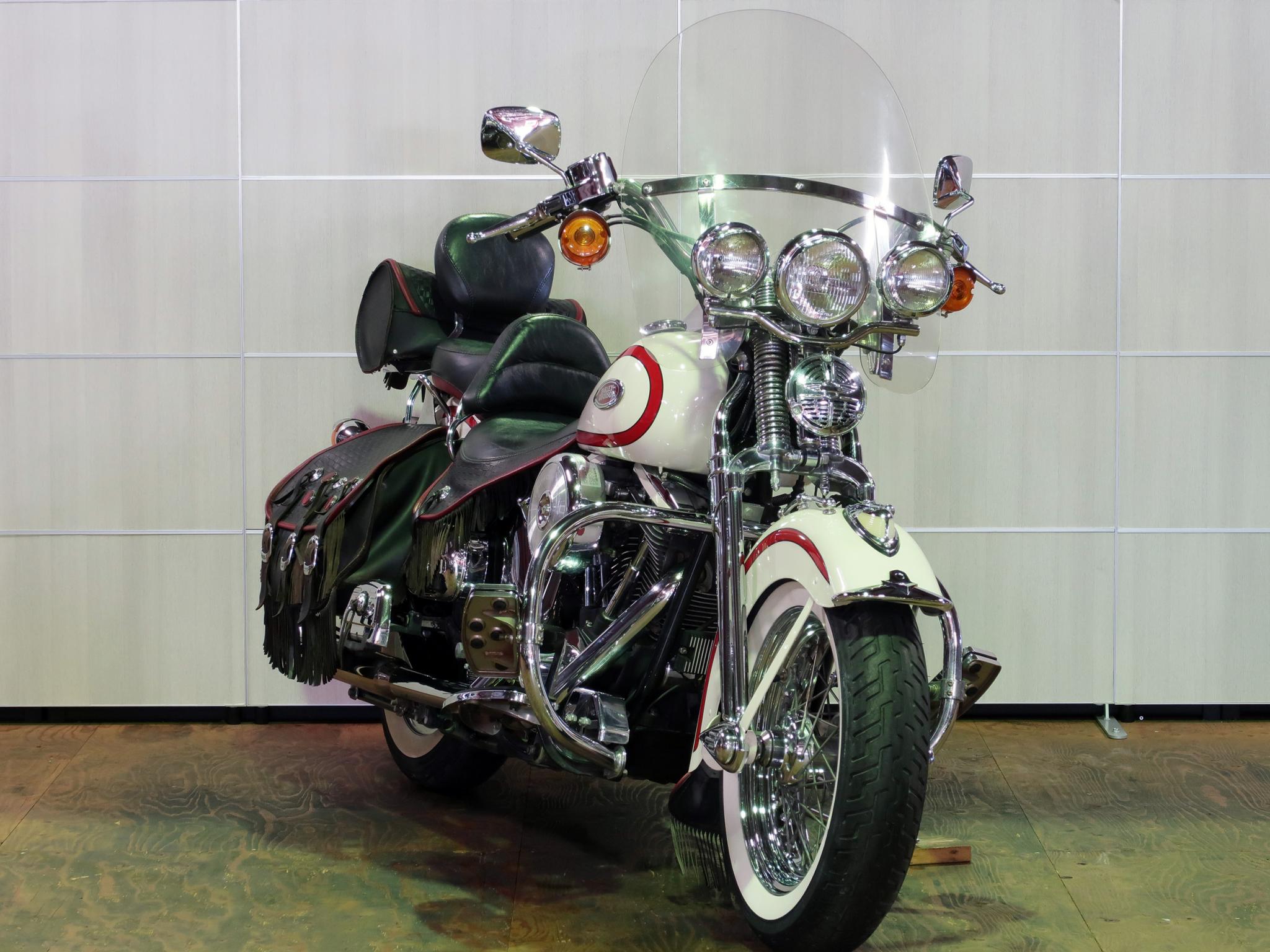 ハーレーダビッドソン 1997 FLSTS Heritage Springer 車体写真2