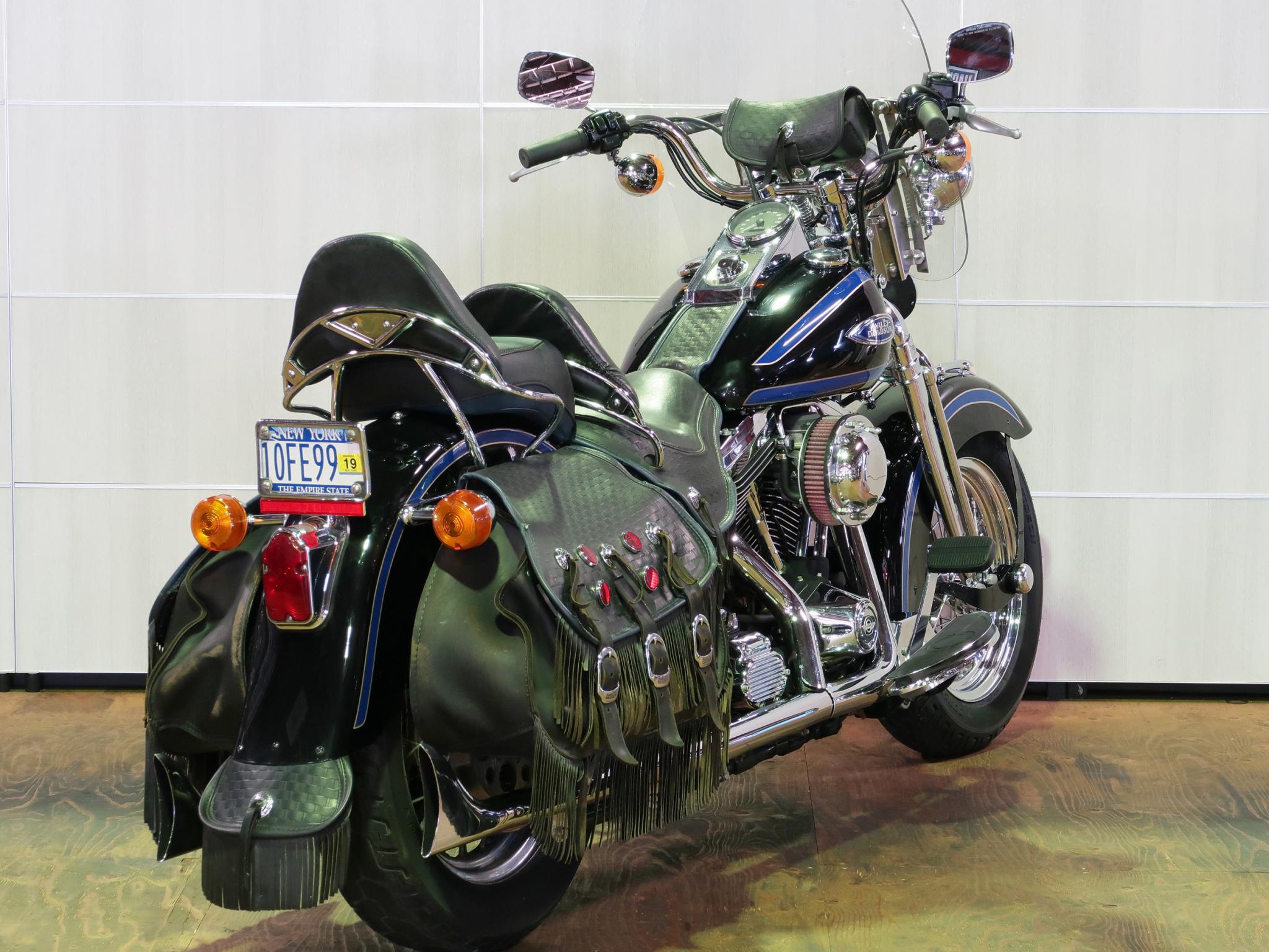 ハーレーダビッドソン 1998 FLSTS Heritage Springer 車体写真3