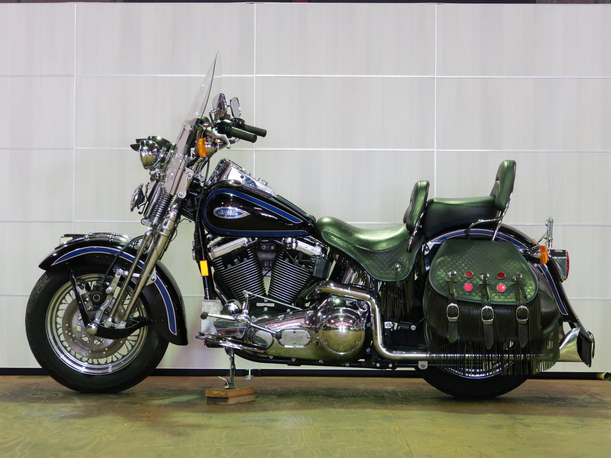 ハーレーダビッドソン 1998 FLSTS Heritage Springer 車体写真4