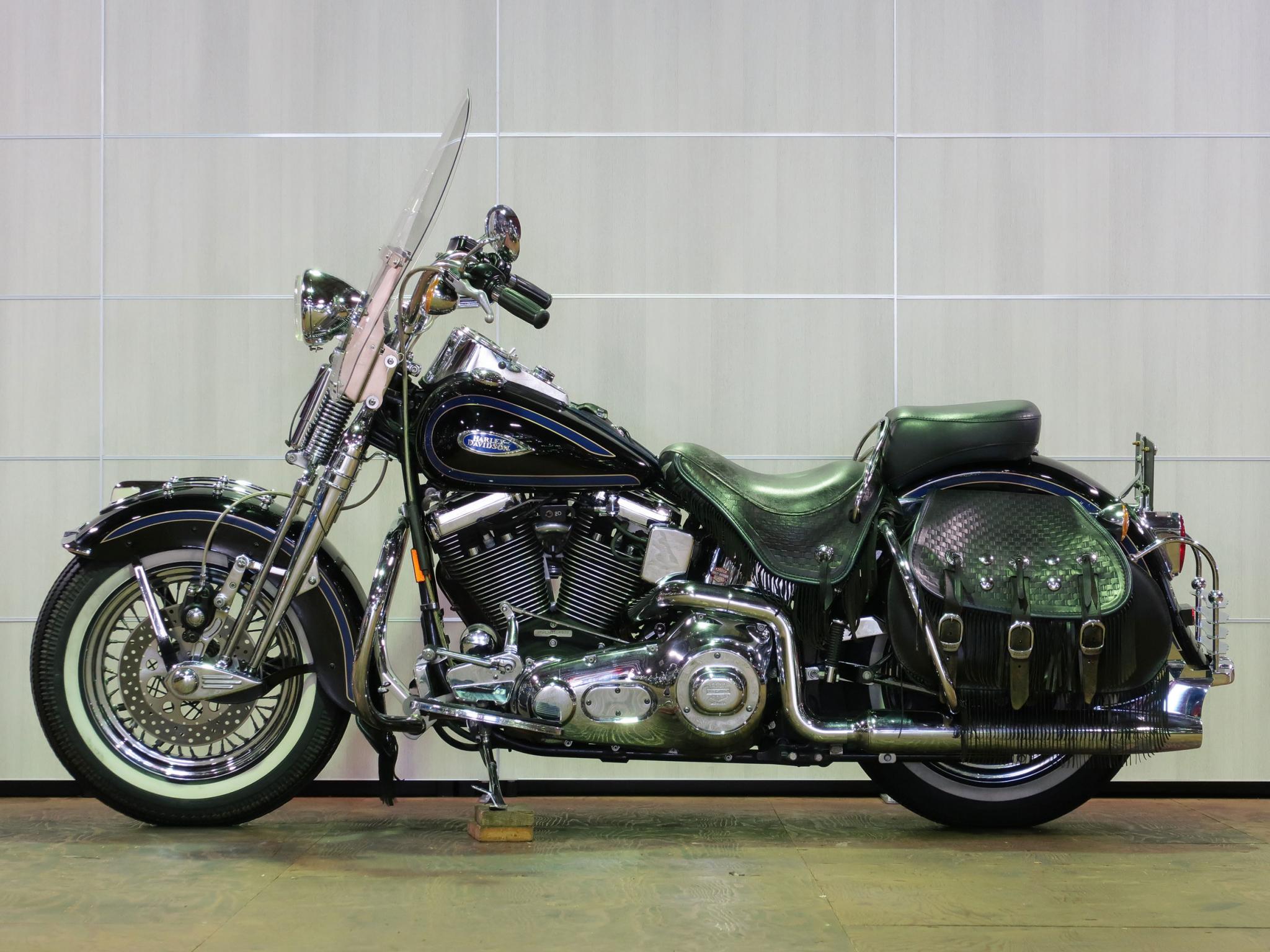 ハーレーダビッドソン 1998 FLSTS Heritage Springer 車体写真4