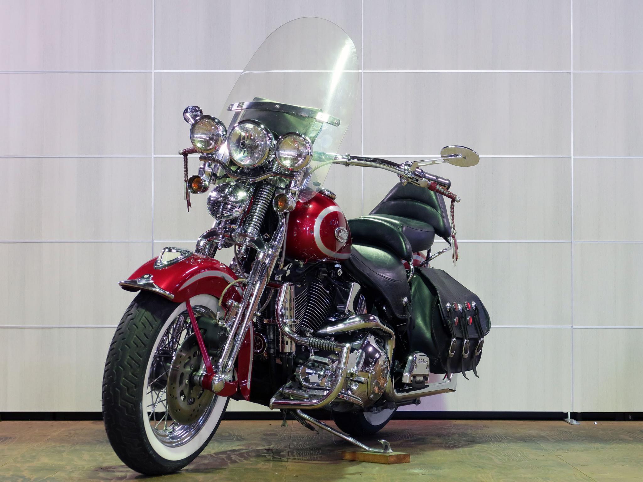 ハーレー FLSTS Heritage Springer 車体写真5
