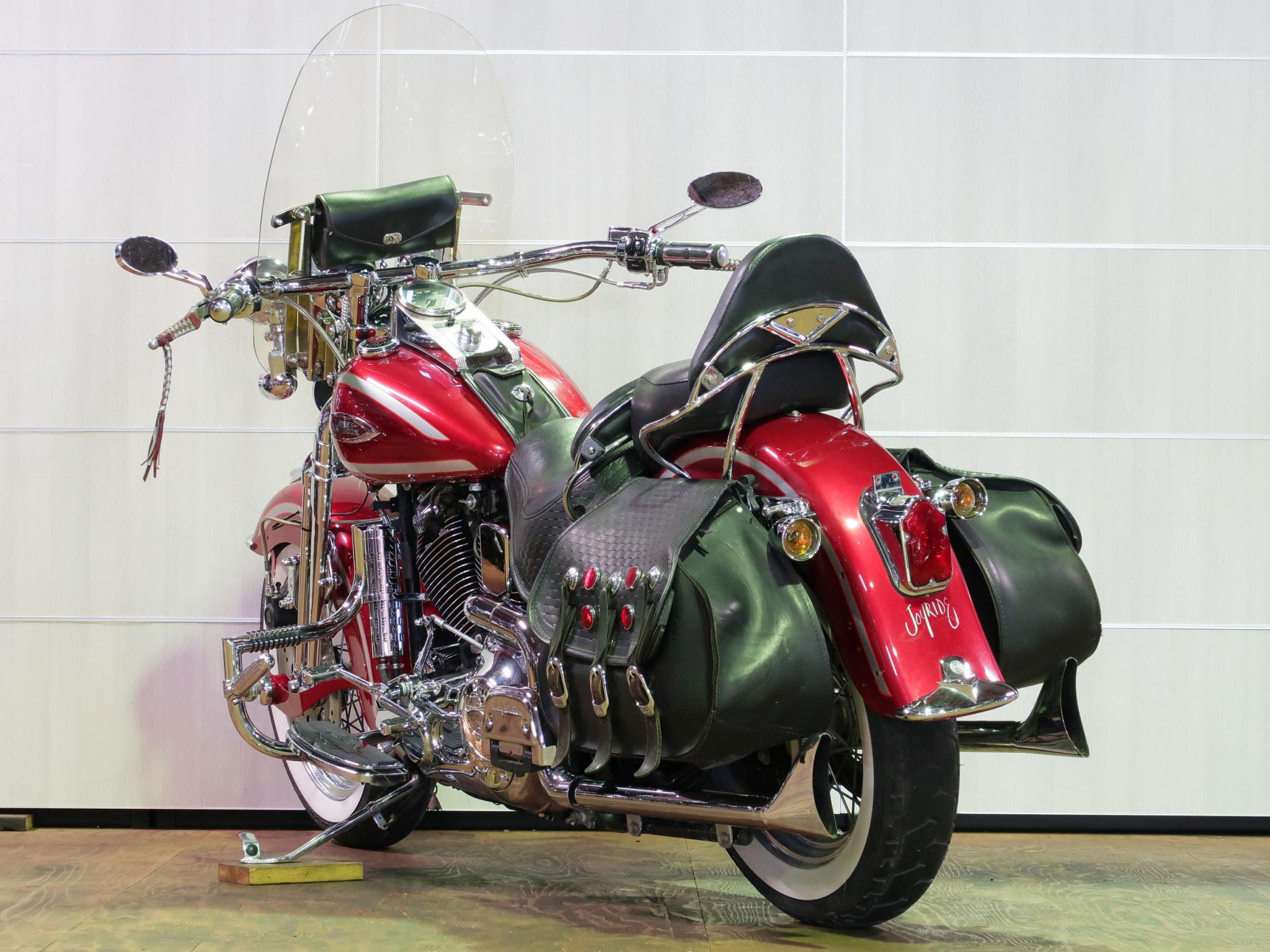 ハーレー FLSTS Heritage Springer 車体写真6