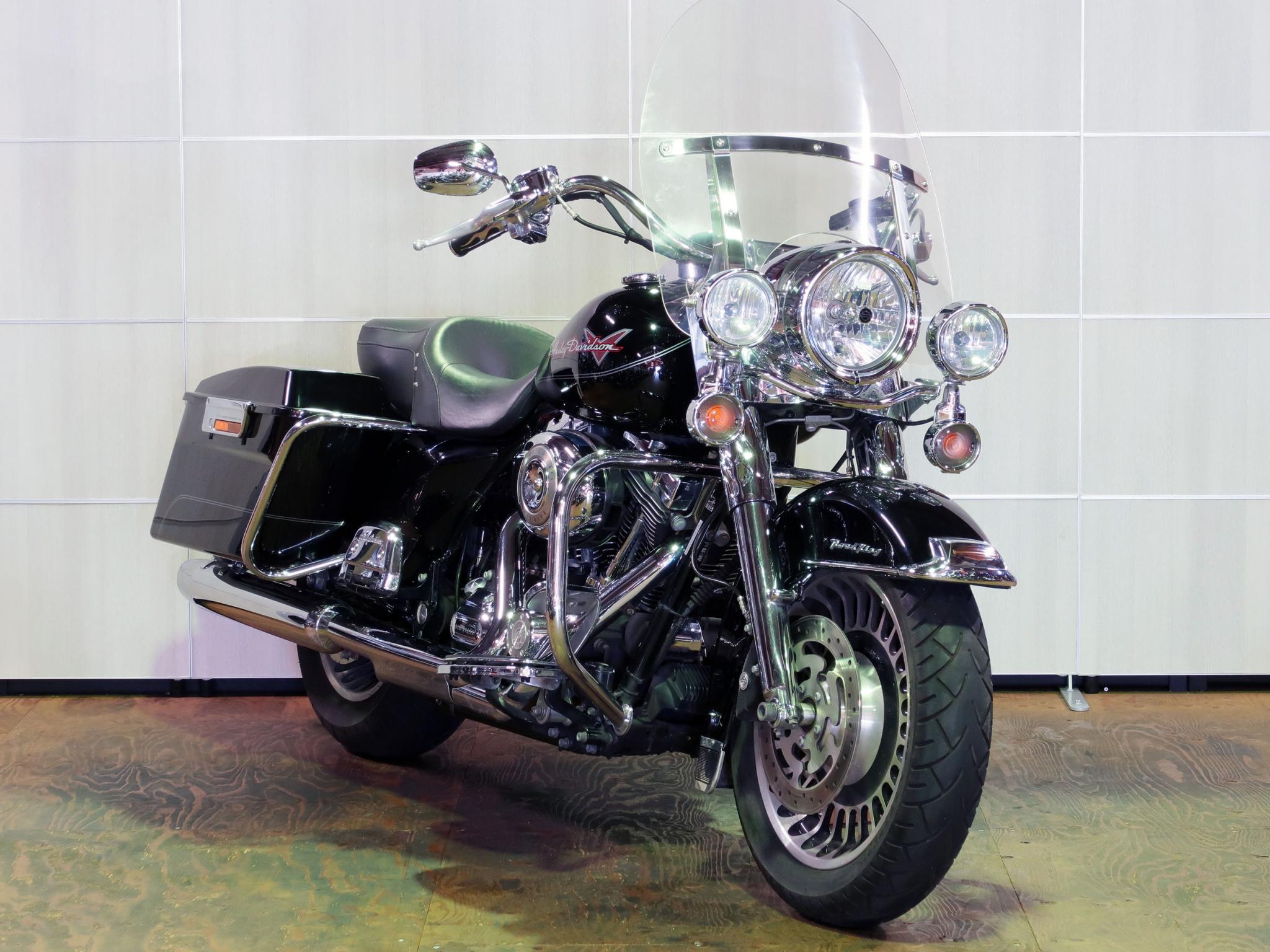 ハーレーダビッドソン・FLHR ROAD KING 写真2