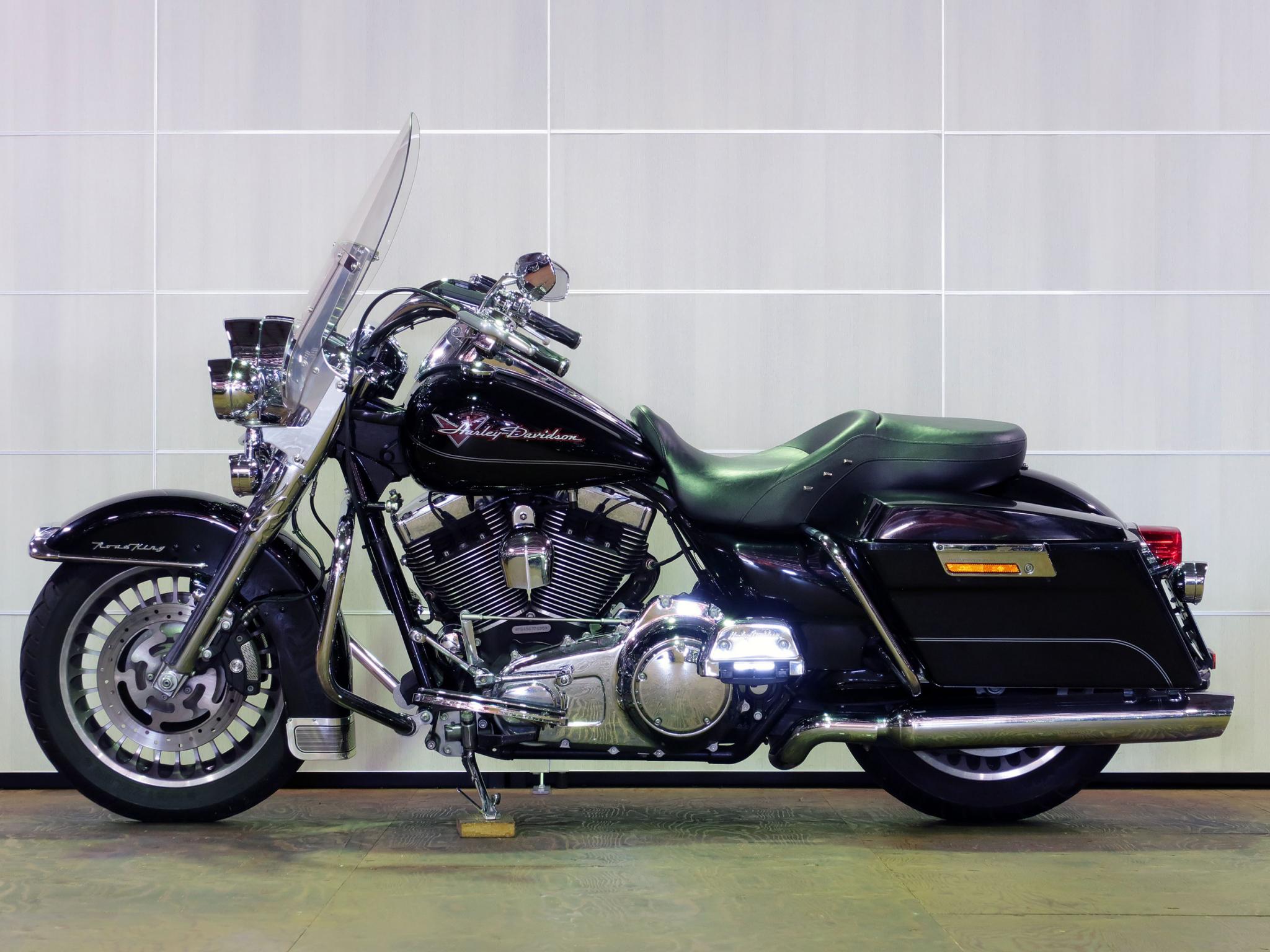 ハーレーダビッドソン・FLHR ROAD KING 写真4