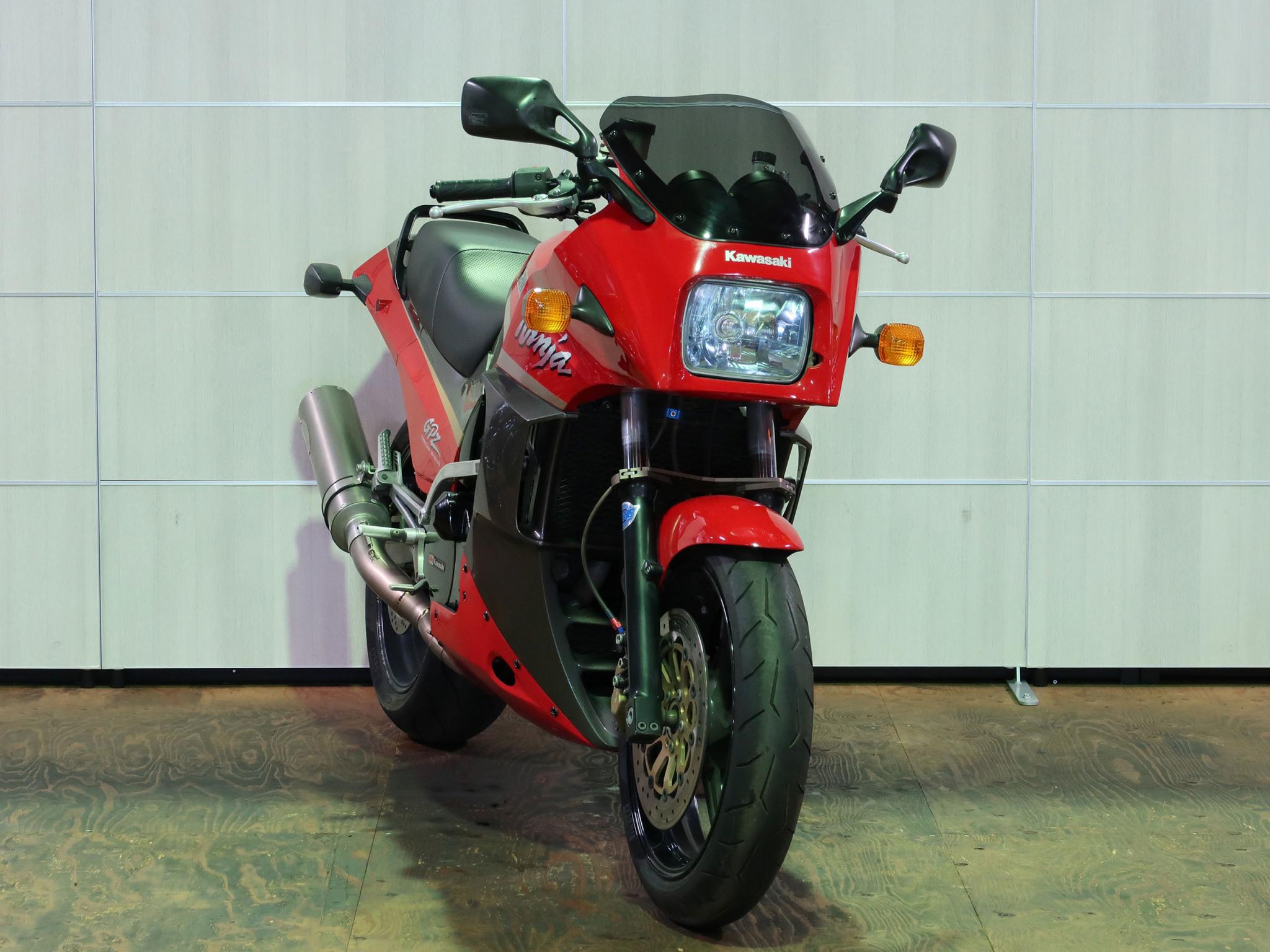 カワサキ・KAWASAKI GPz900R 写真2