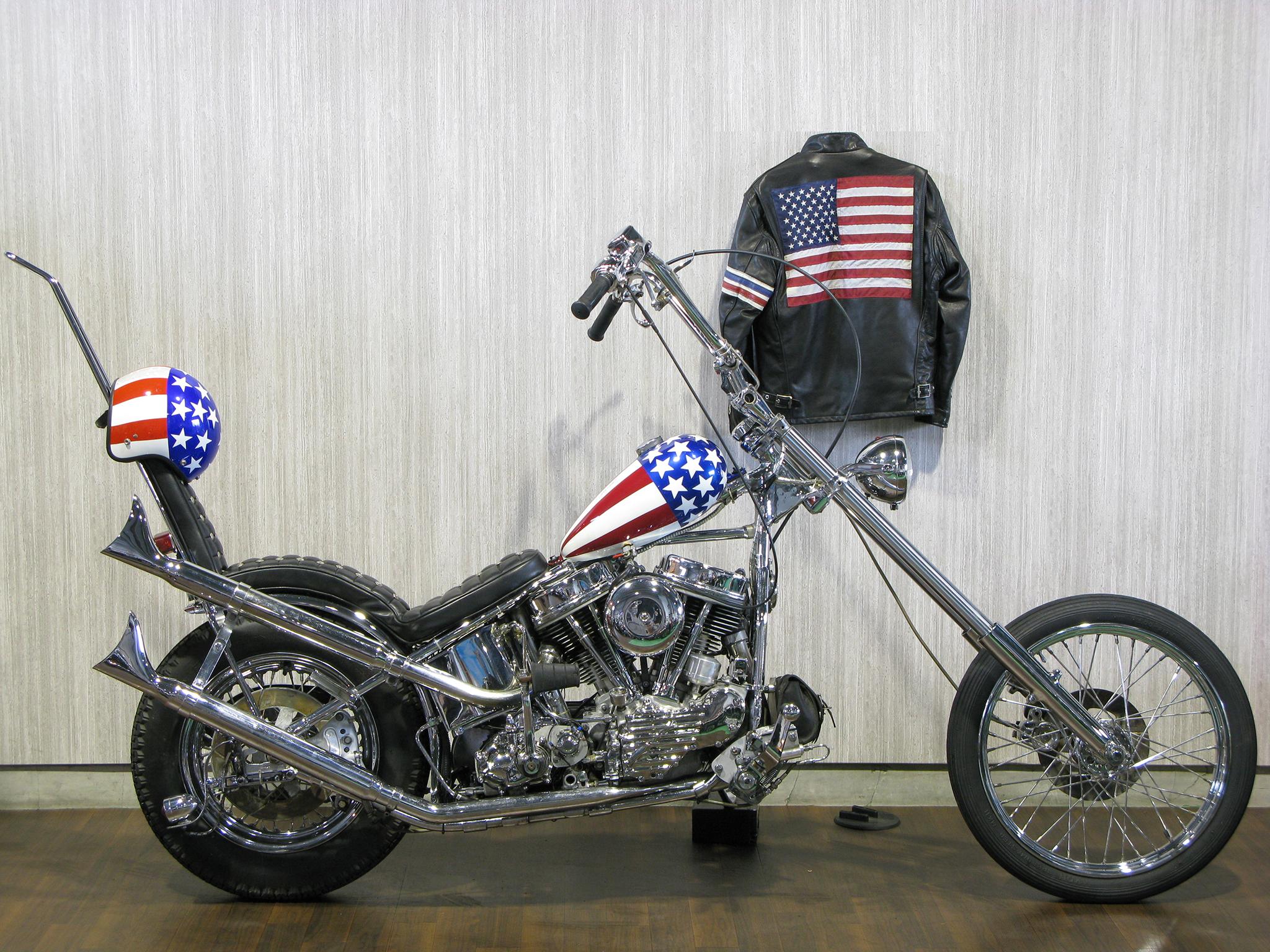 ハーレー 1962 FLH 1200 Captain America