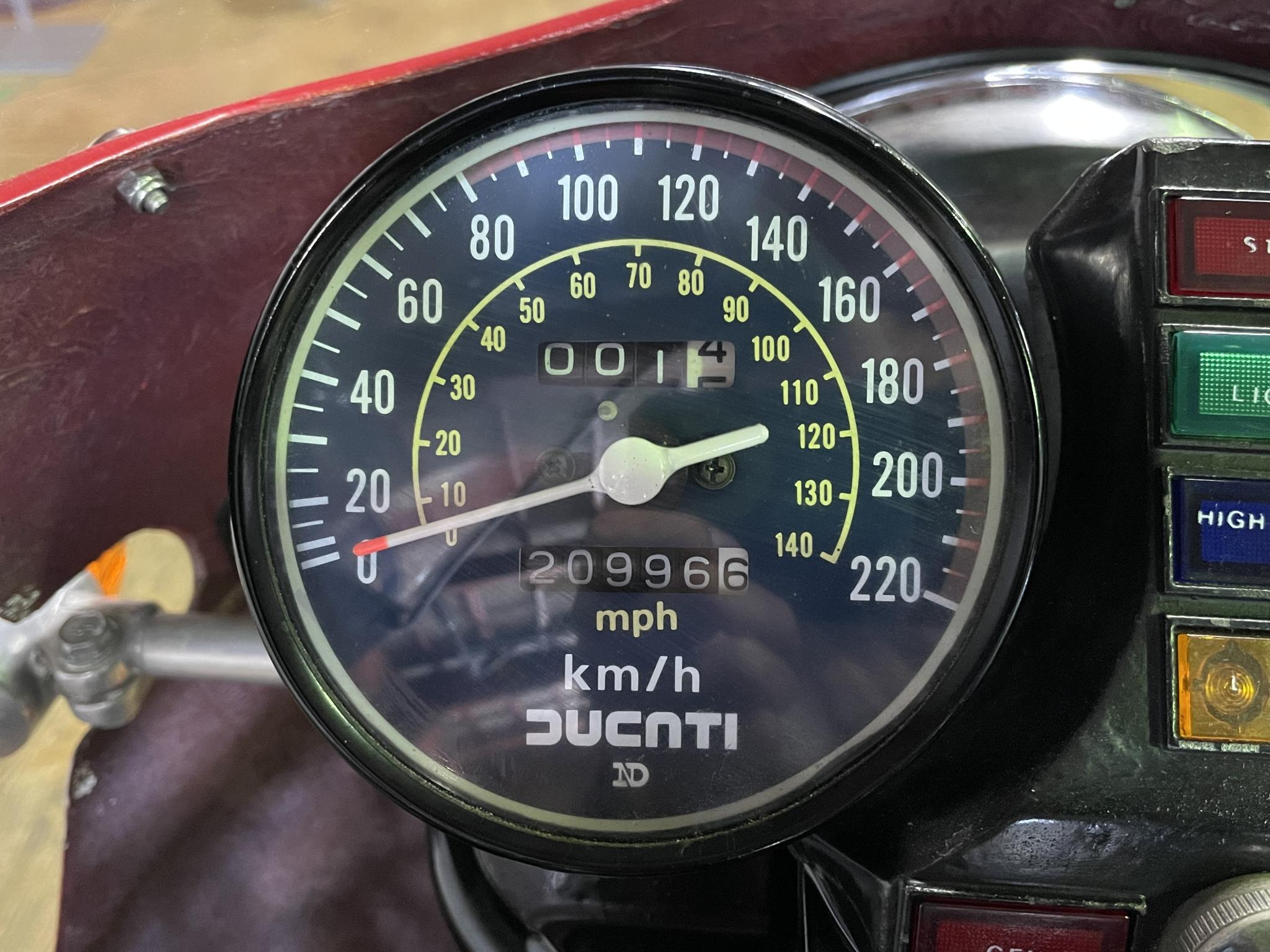 ドゥカティ・Ducati MHR 900 写真9