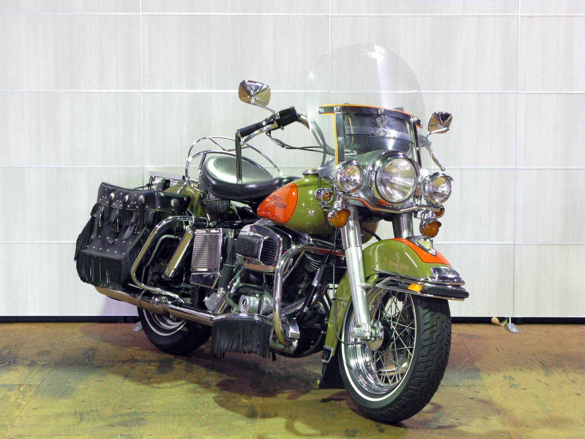 ハーレー FLH Heritage Edition 車体写真2