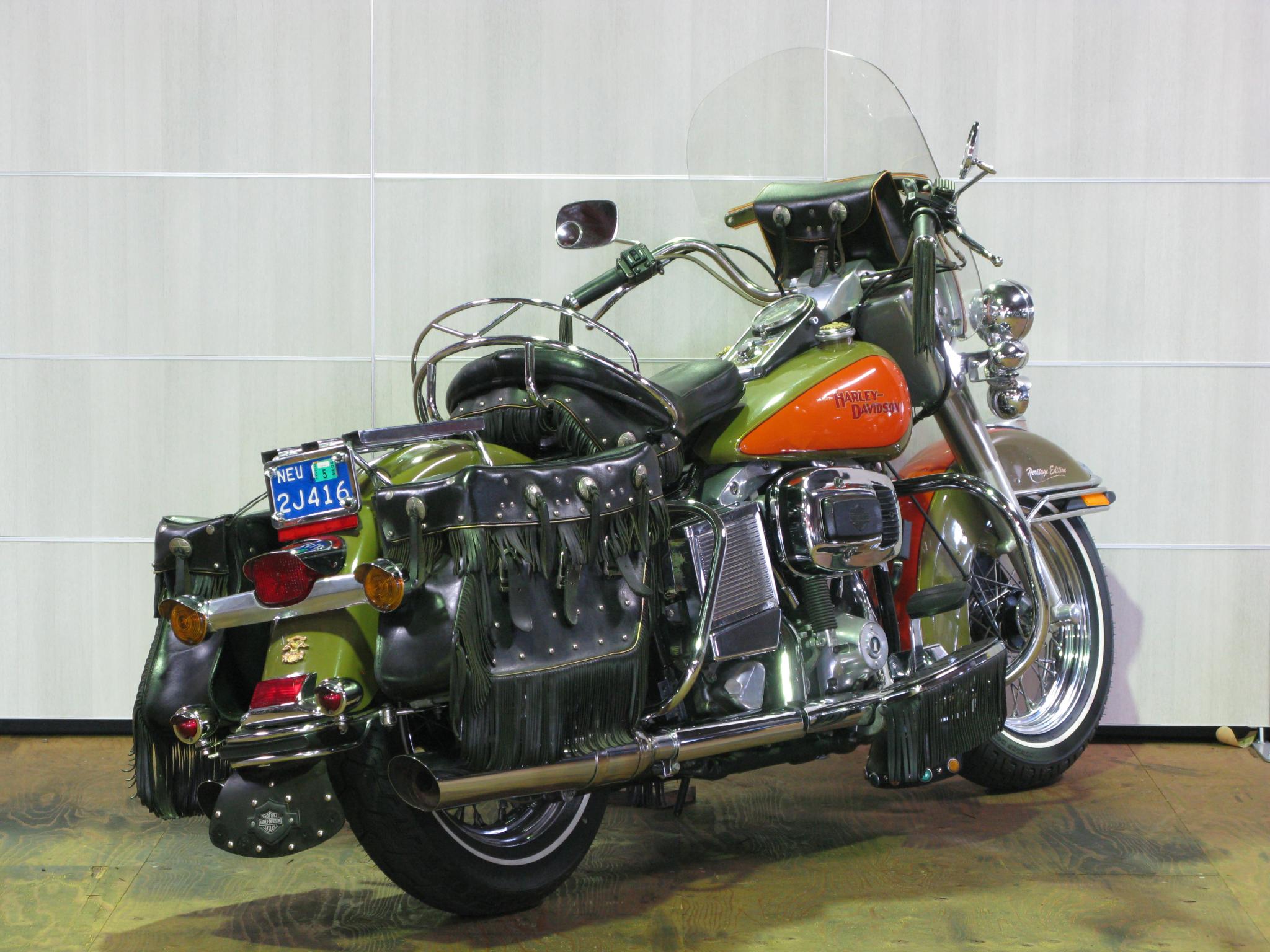 ハーレー FLH Heritage Edition 車体写真3