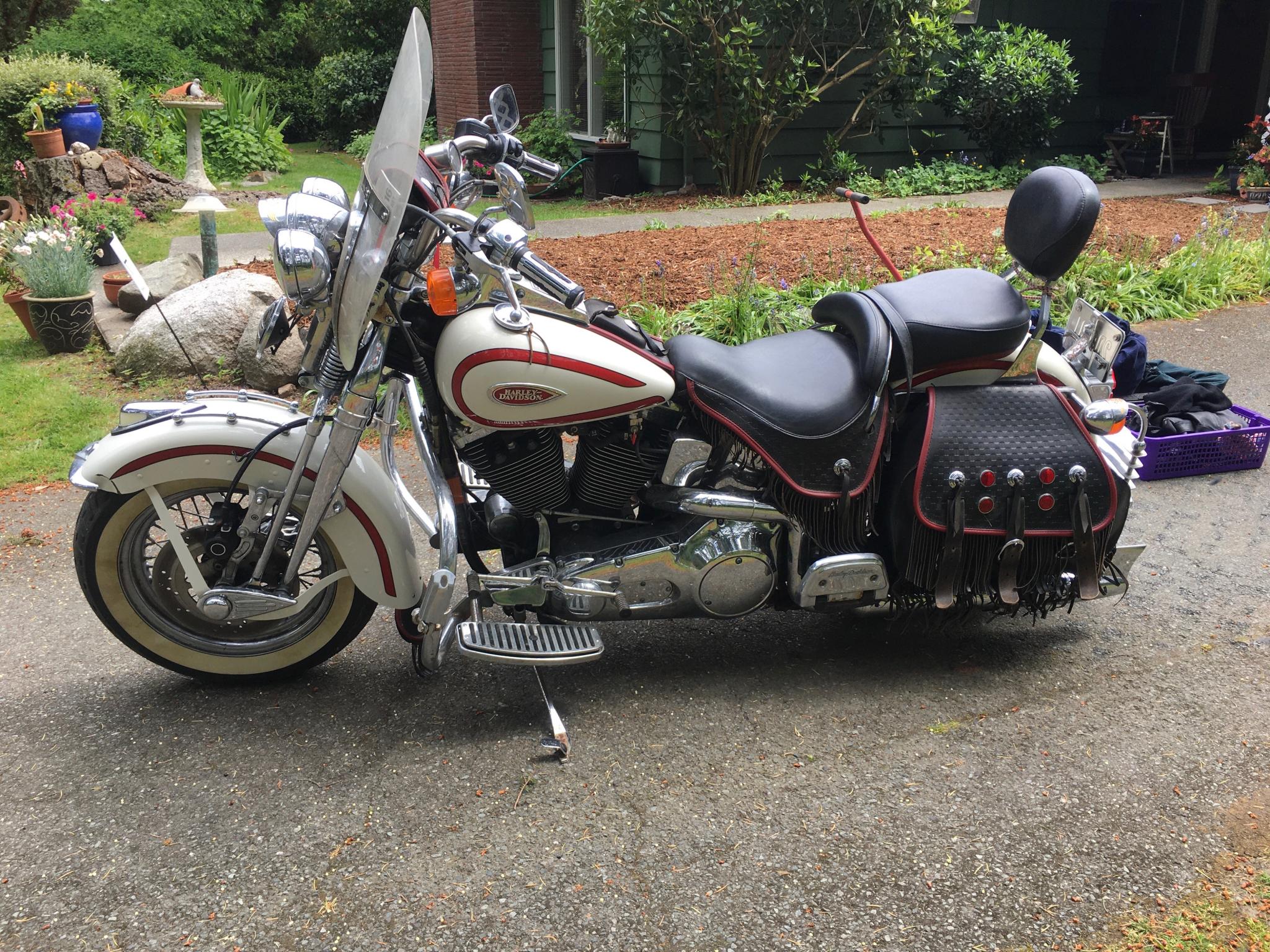 ハーレー FLSTS Heritage Springer 車体写真3
