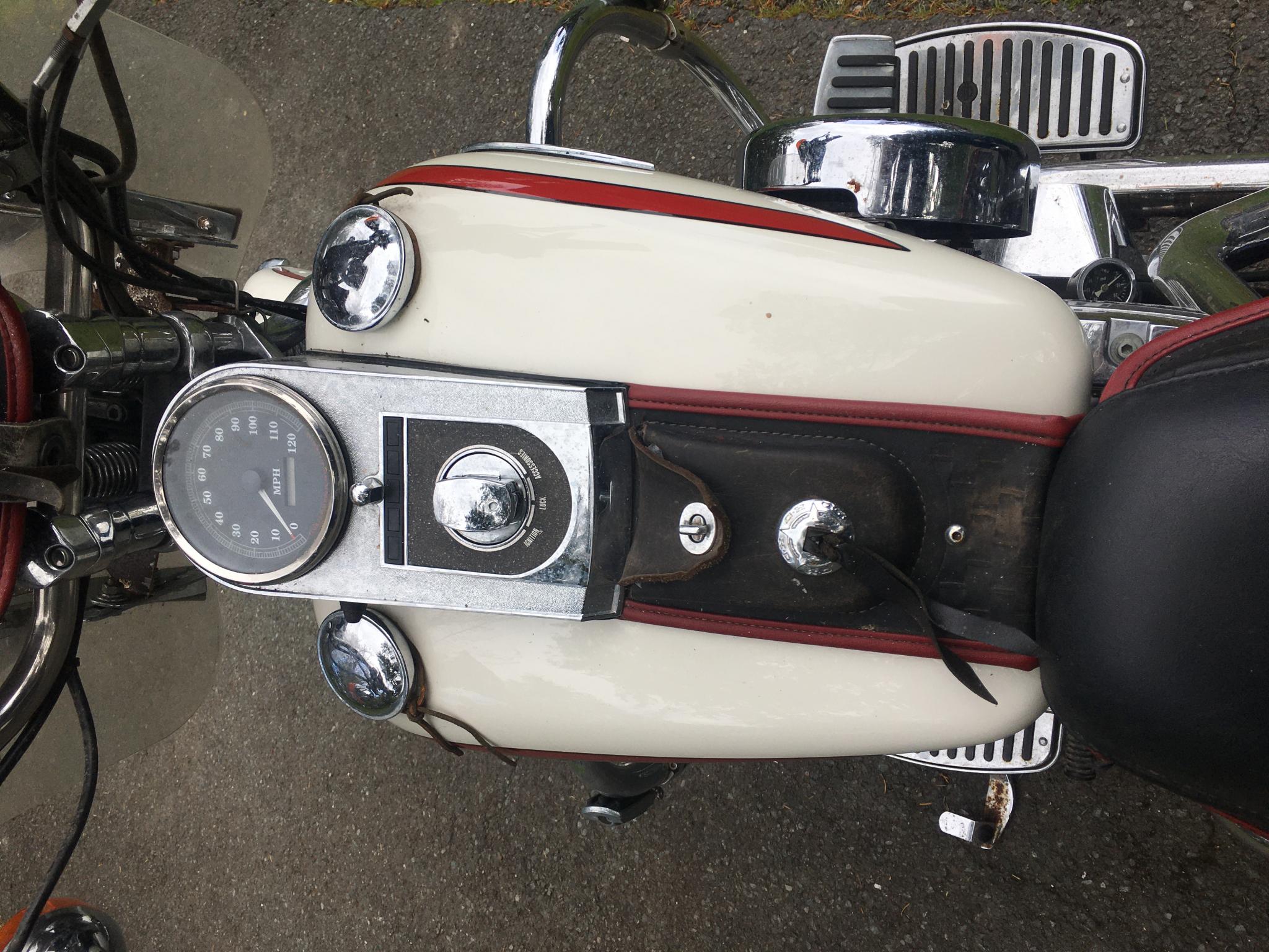 ハーレー FLSTS Heritage Springer 車体写真4