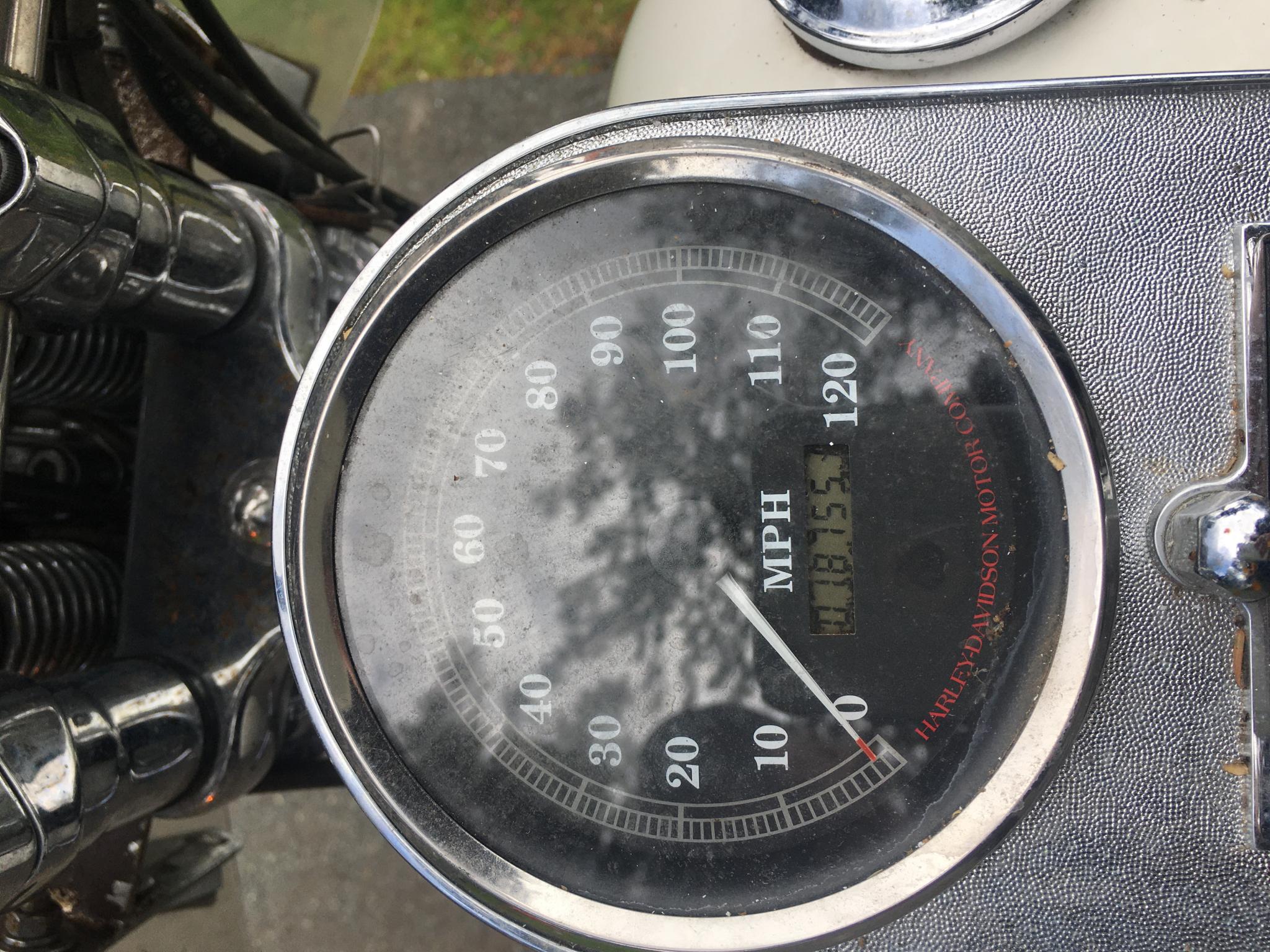 ハーレー FLSTS Heritage Springer 車体写真5