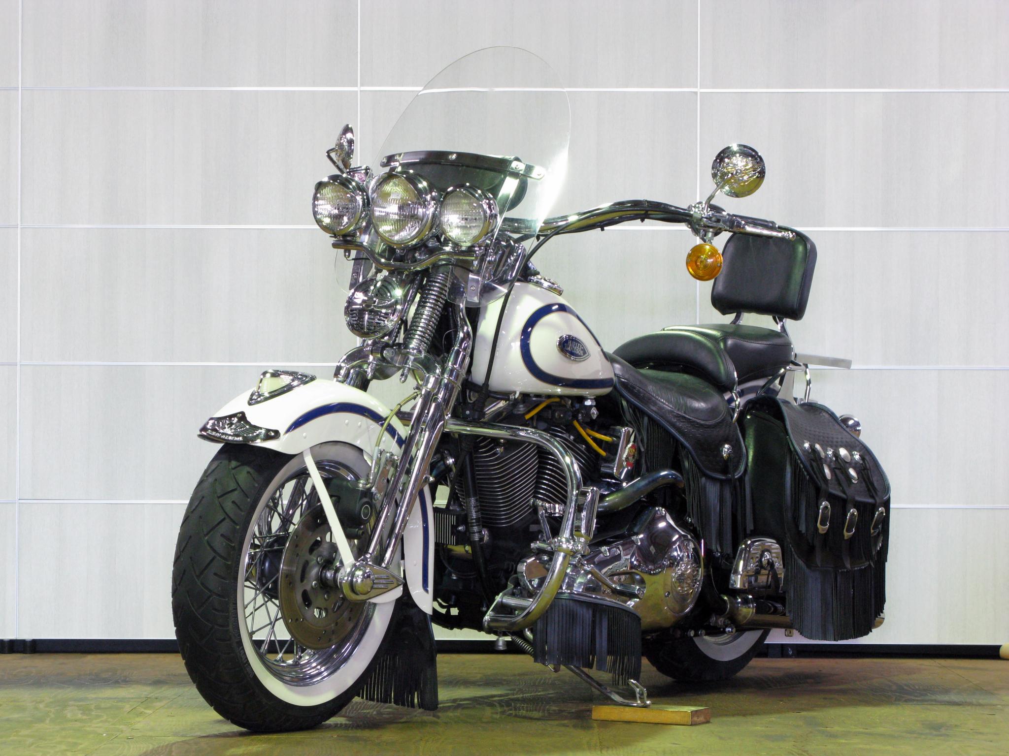 ハーレー FLSTS Heritage Springer 車体写真5
