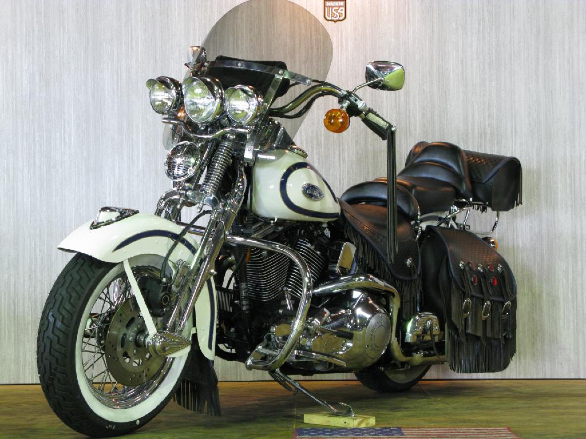 ハーレー FLSTS Heritage Springer 車体写真5