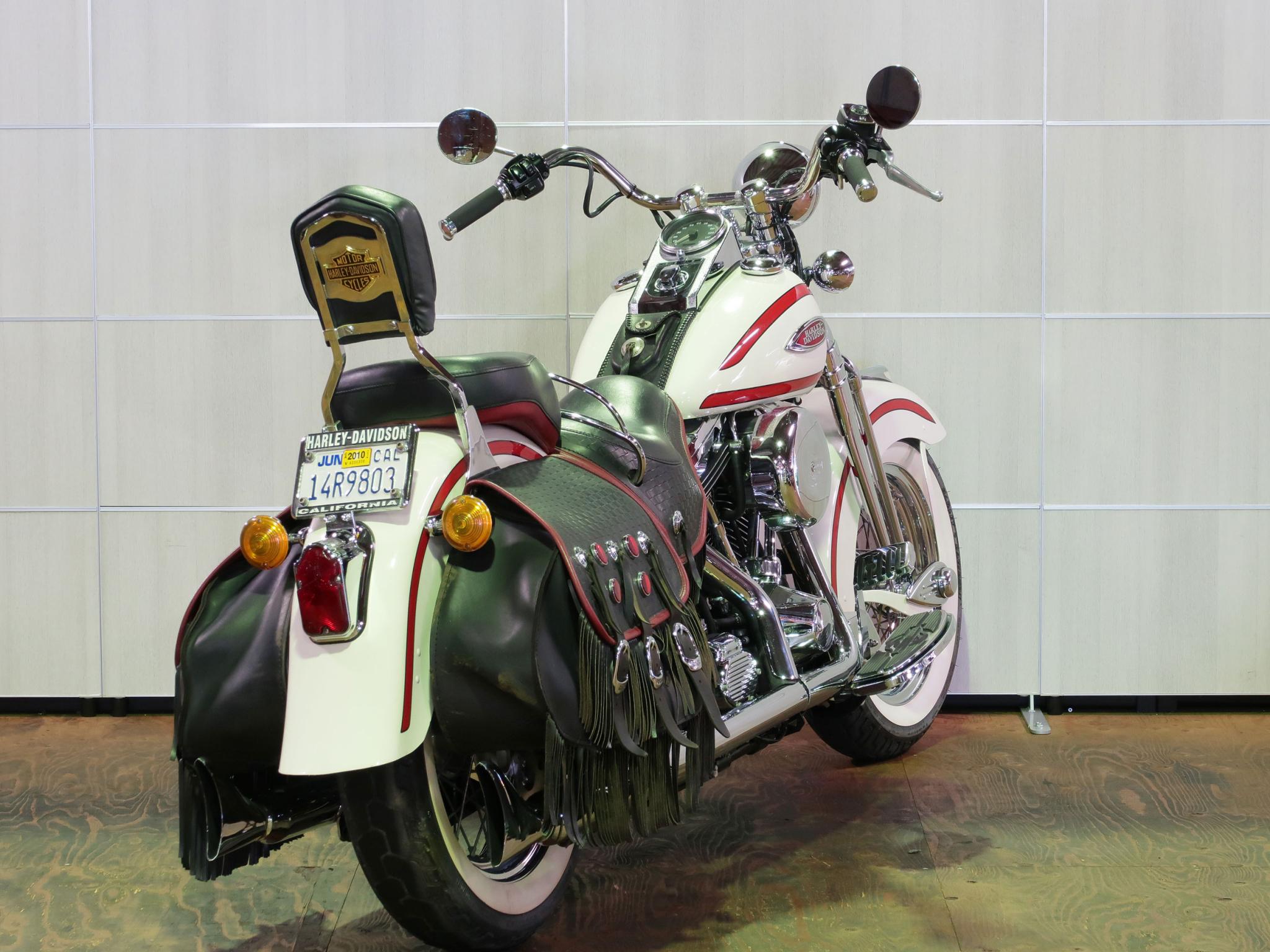 ハーレー FLSTS Heritage Springer 車体写真3