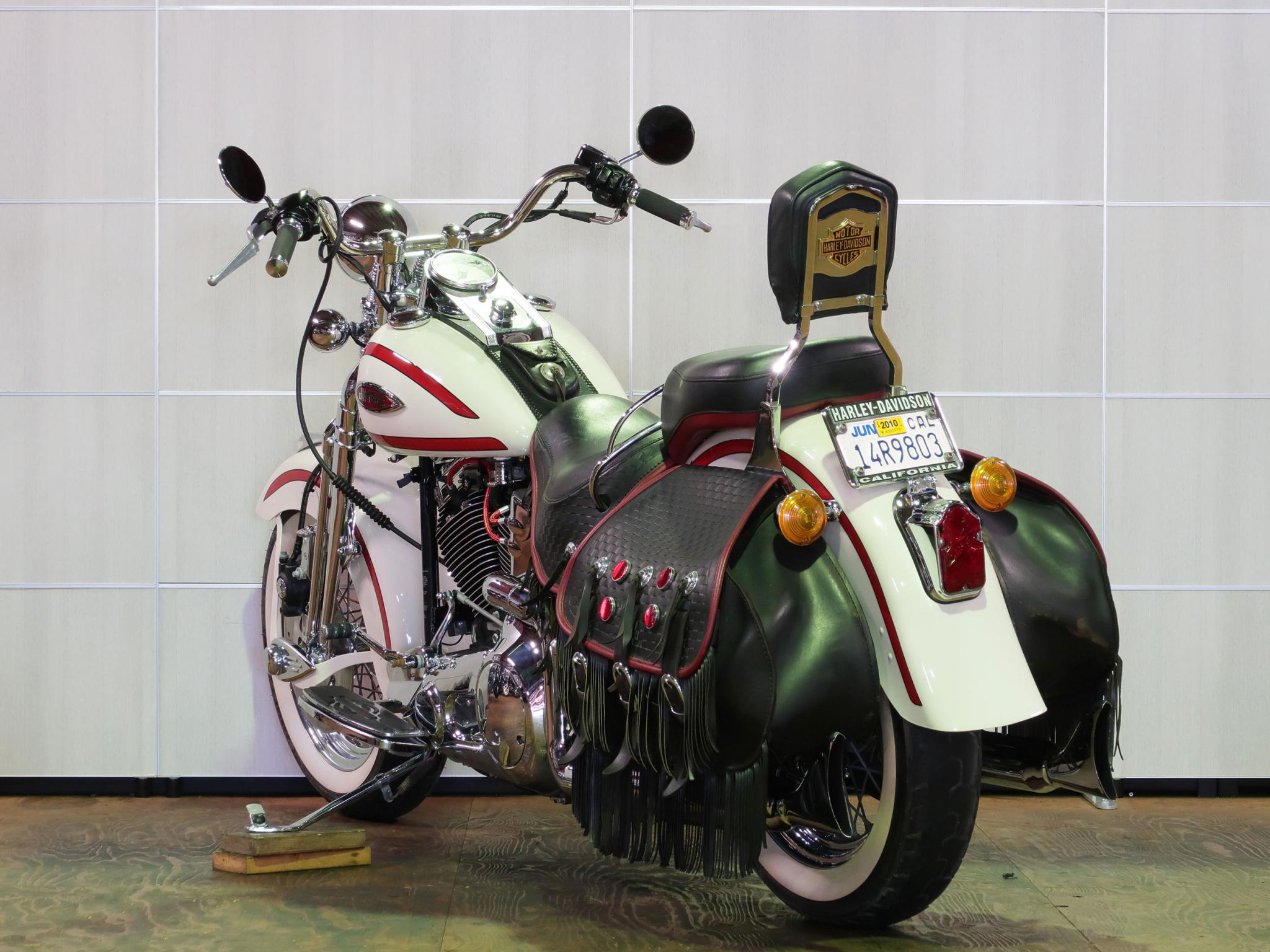 ハーレー FLSTS Heritage Springer 車体写真6