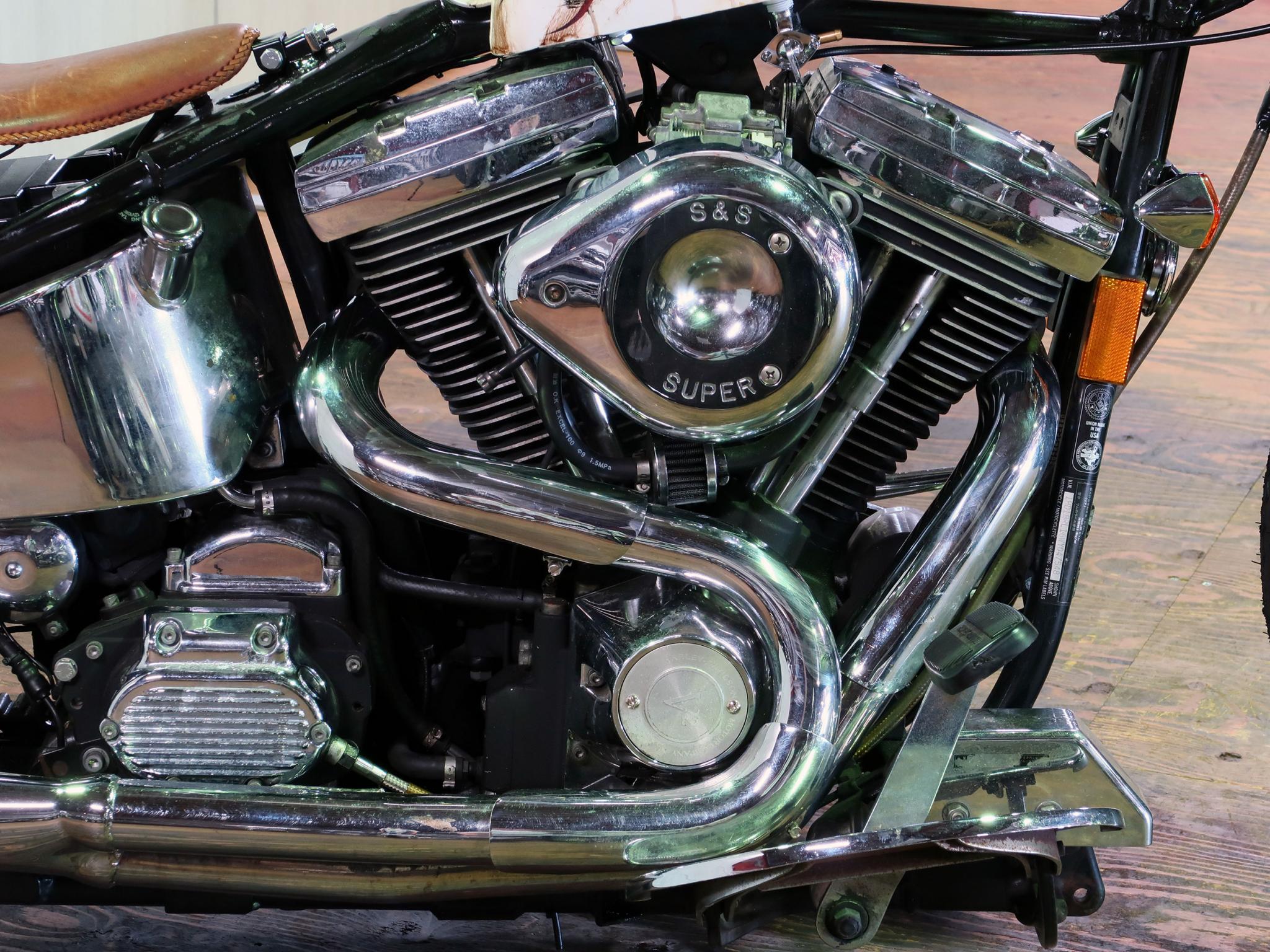 ハーレー FLSTS Custom 車体写真7