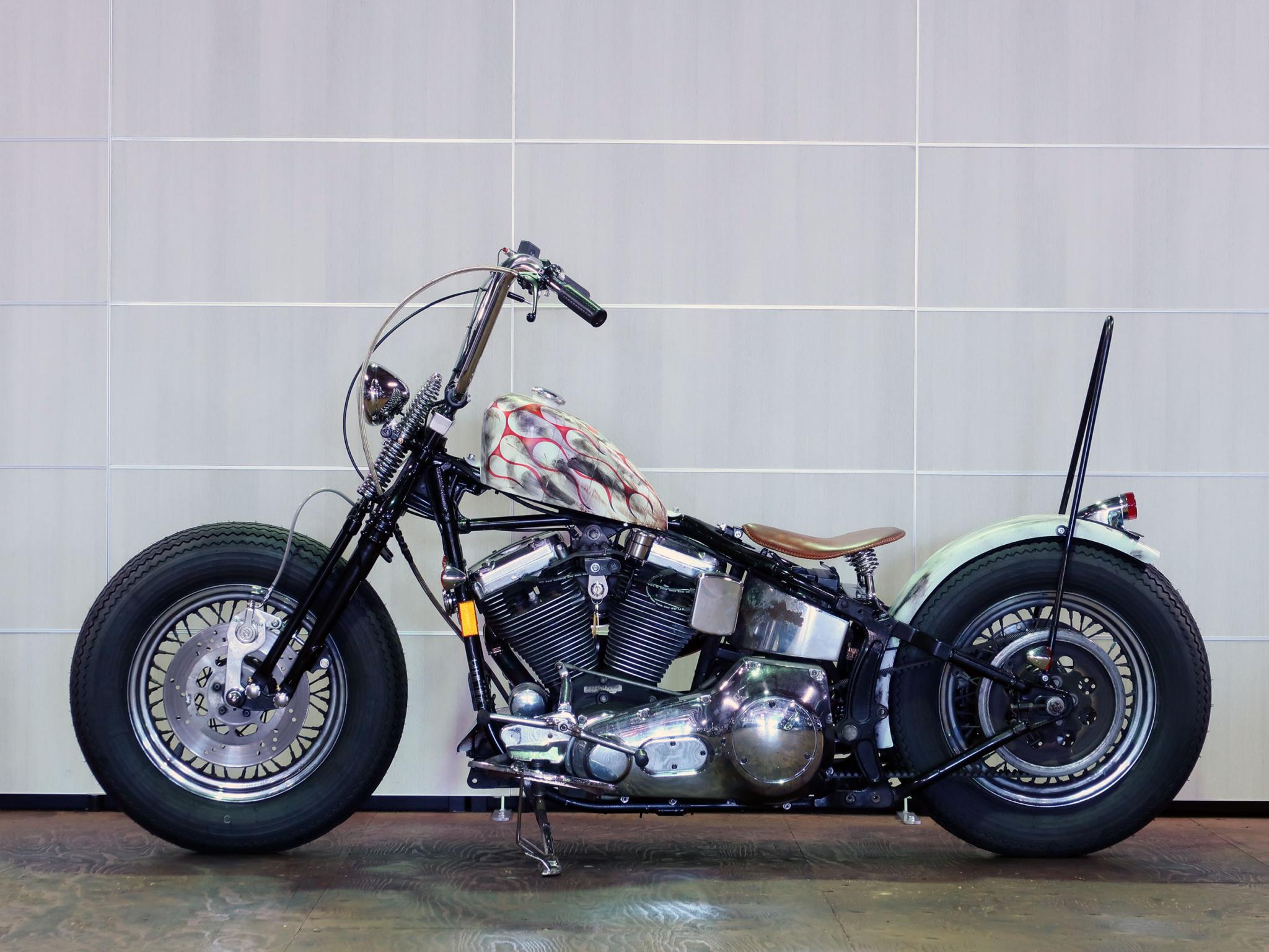 ハーレー FLSTS Custom 車体写真4