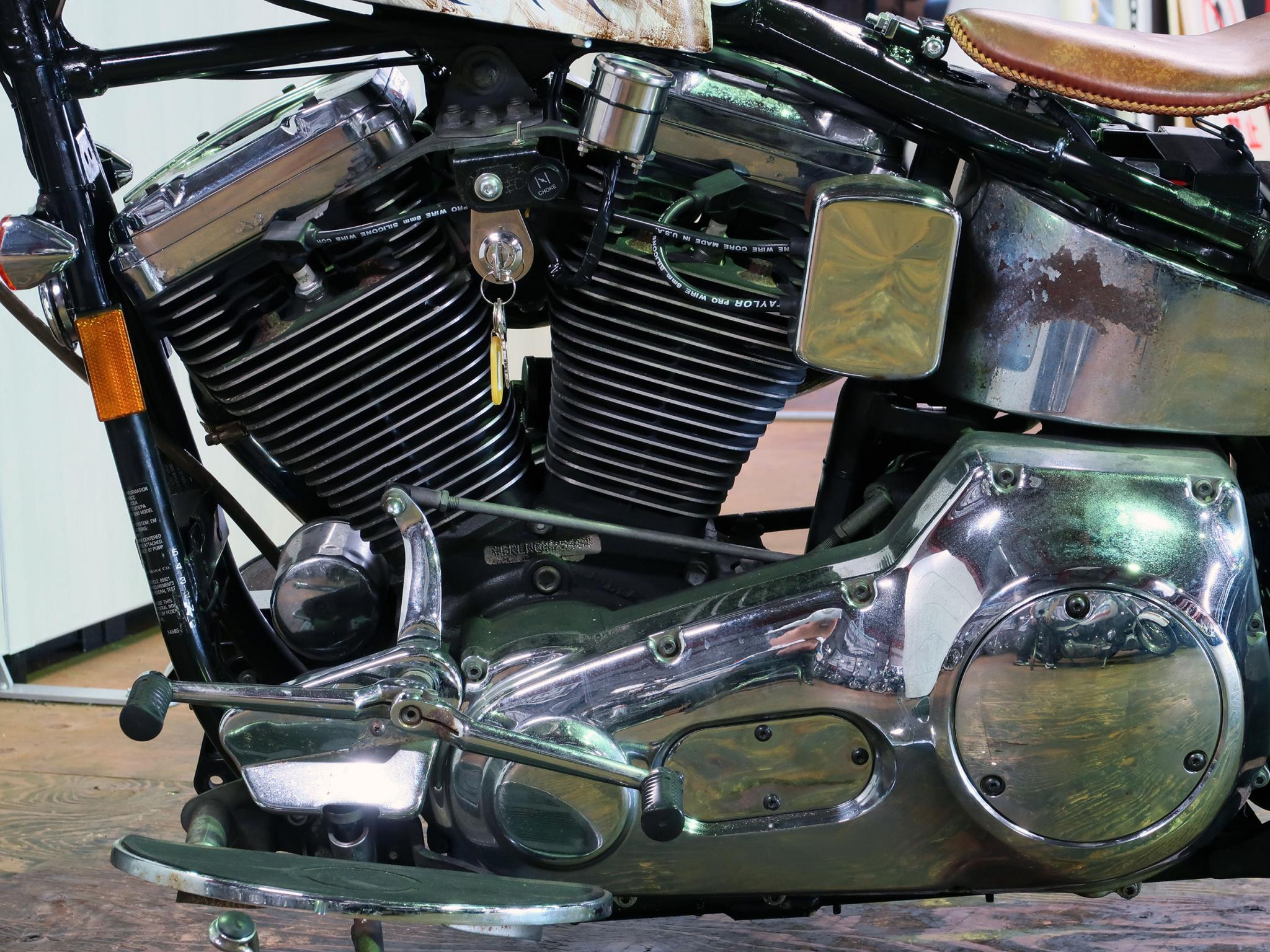 ハーレー FLSTS Custom 車体写真8