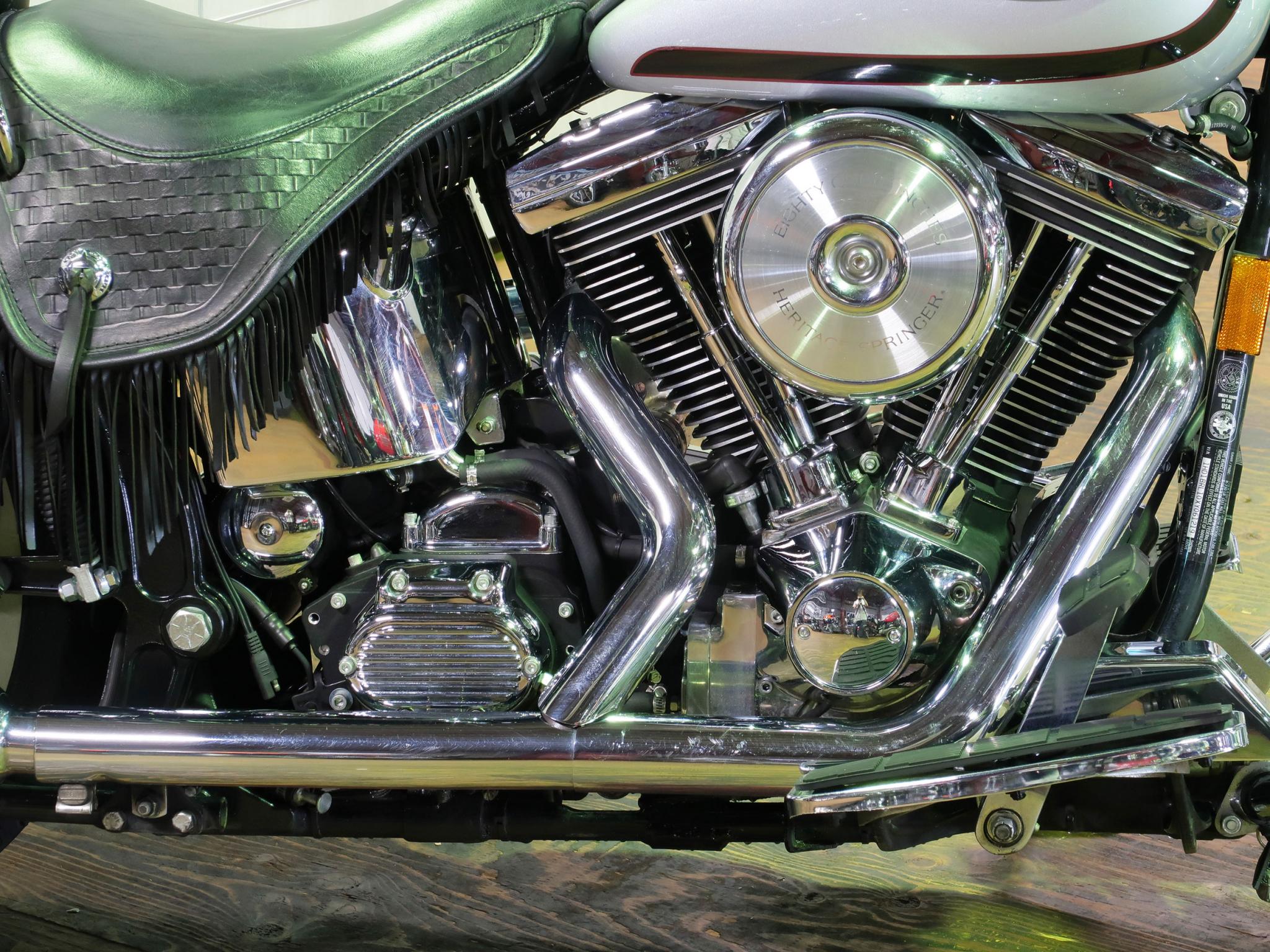 ハーレー FLSTS Heritage Springer 車体写真7