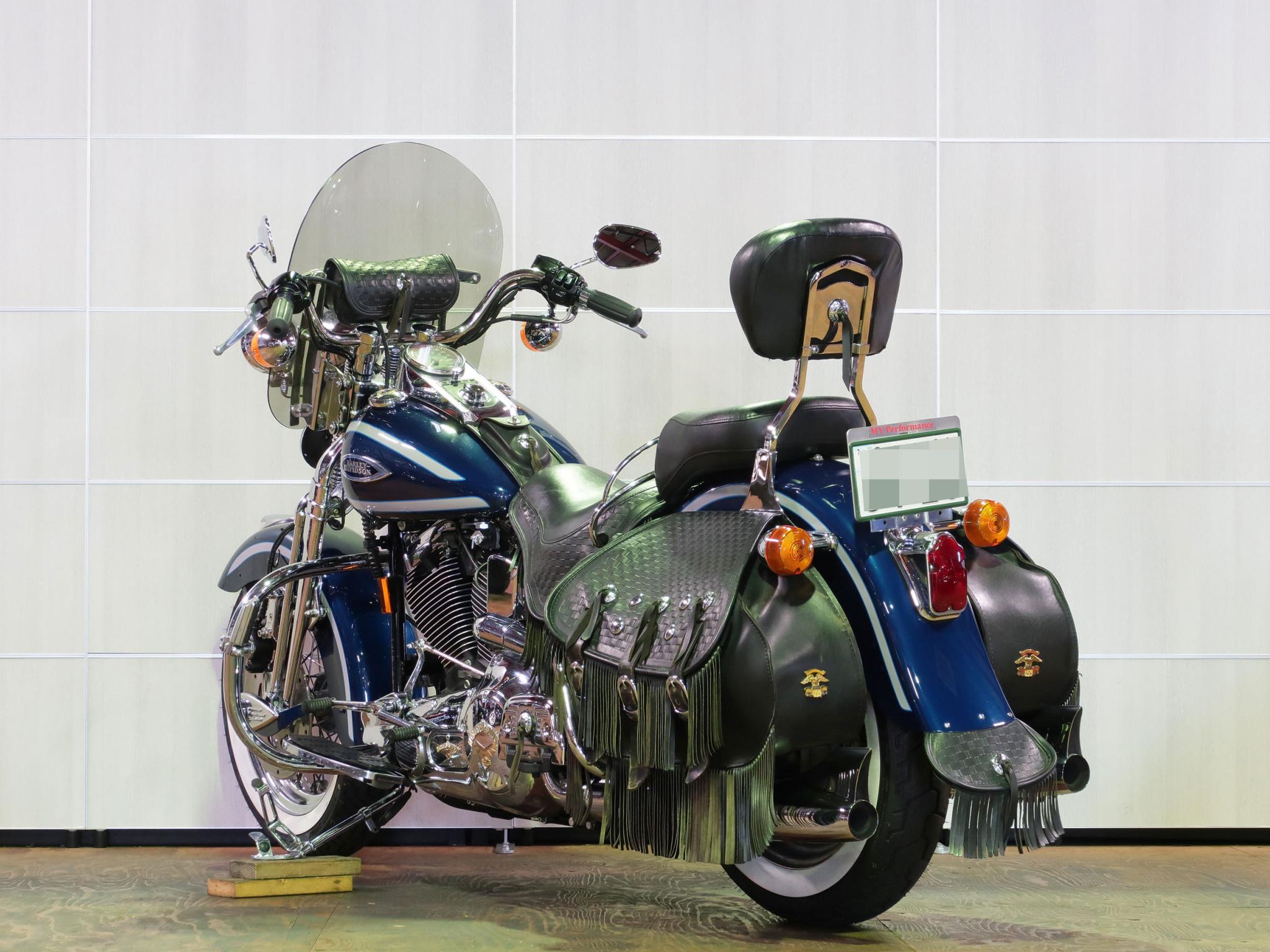 ハーレー FLSTS Heritage Springer 車体写真6