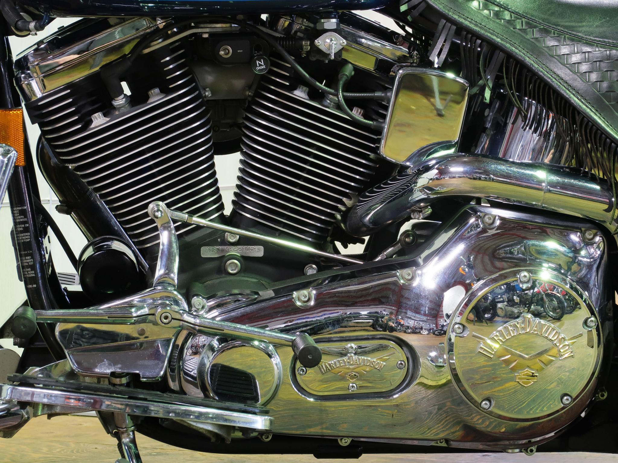 ハーレー FLSTS Heritage Springer 車体写真8