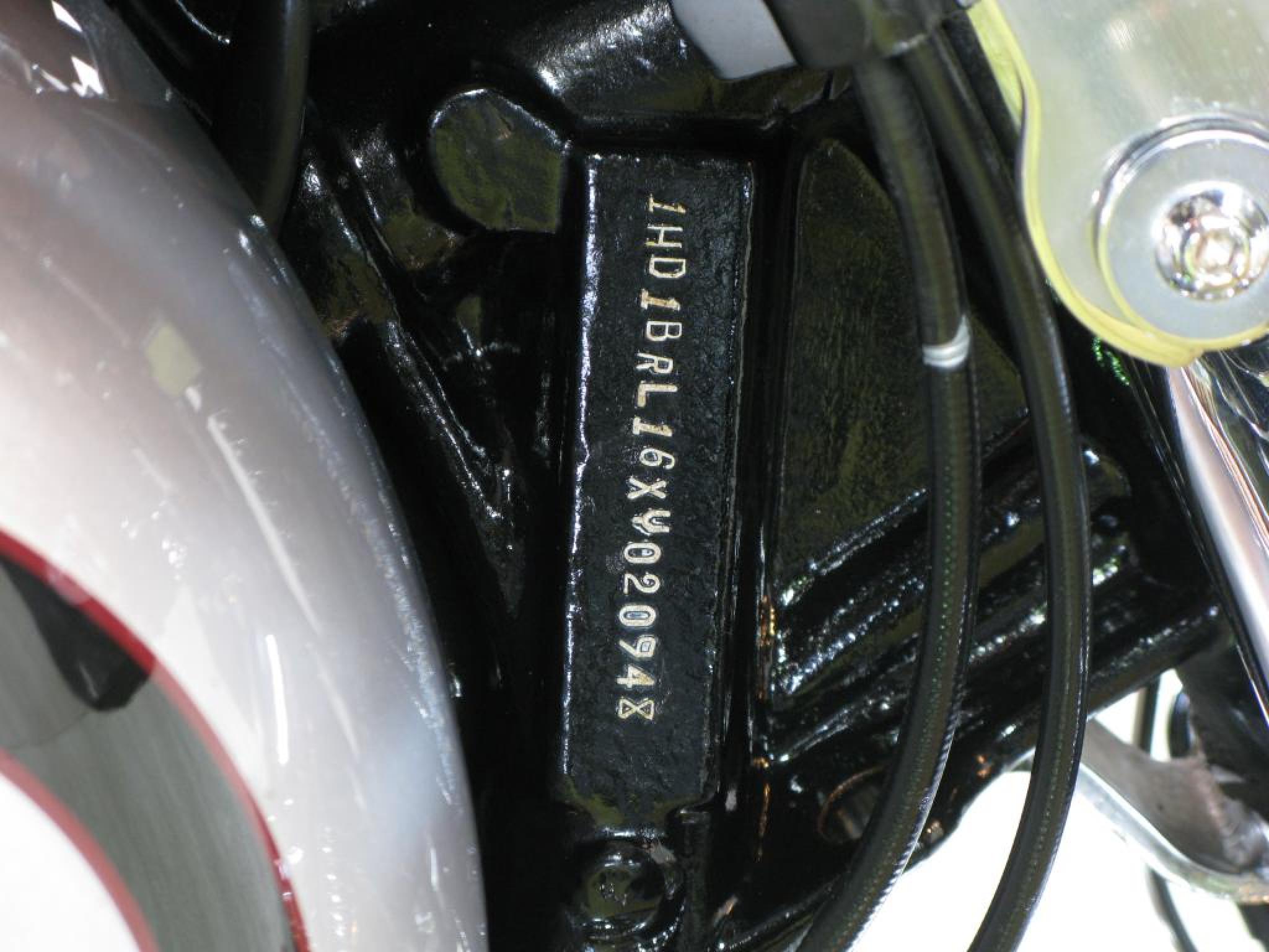 ハーレー FLSTS Heritage Springer 車体写真11