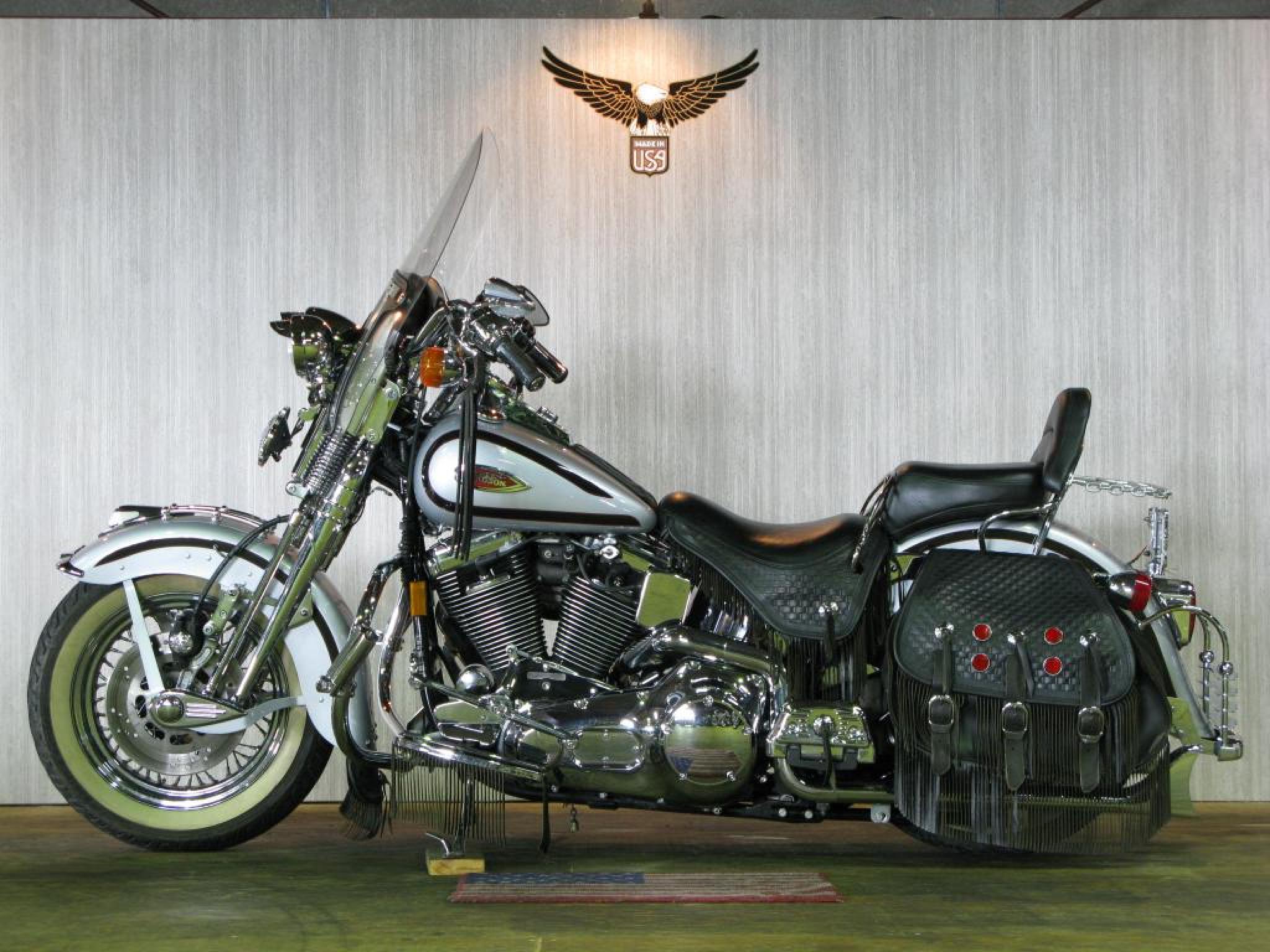 ハーレー FLSTS Heritage Springer 車体写真4