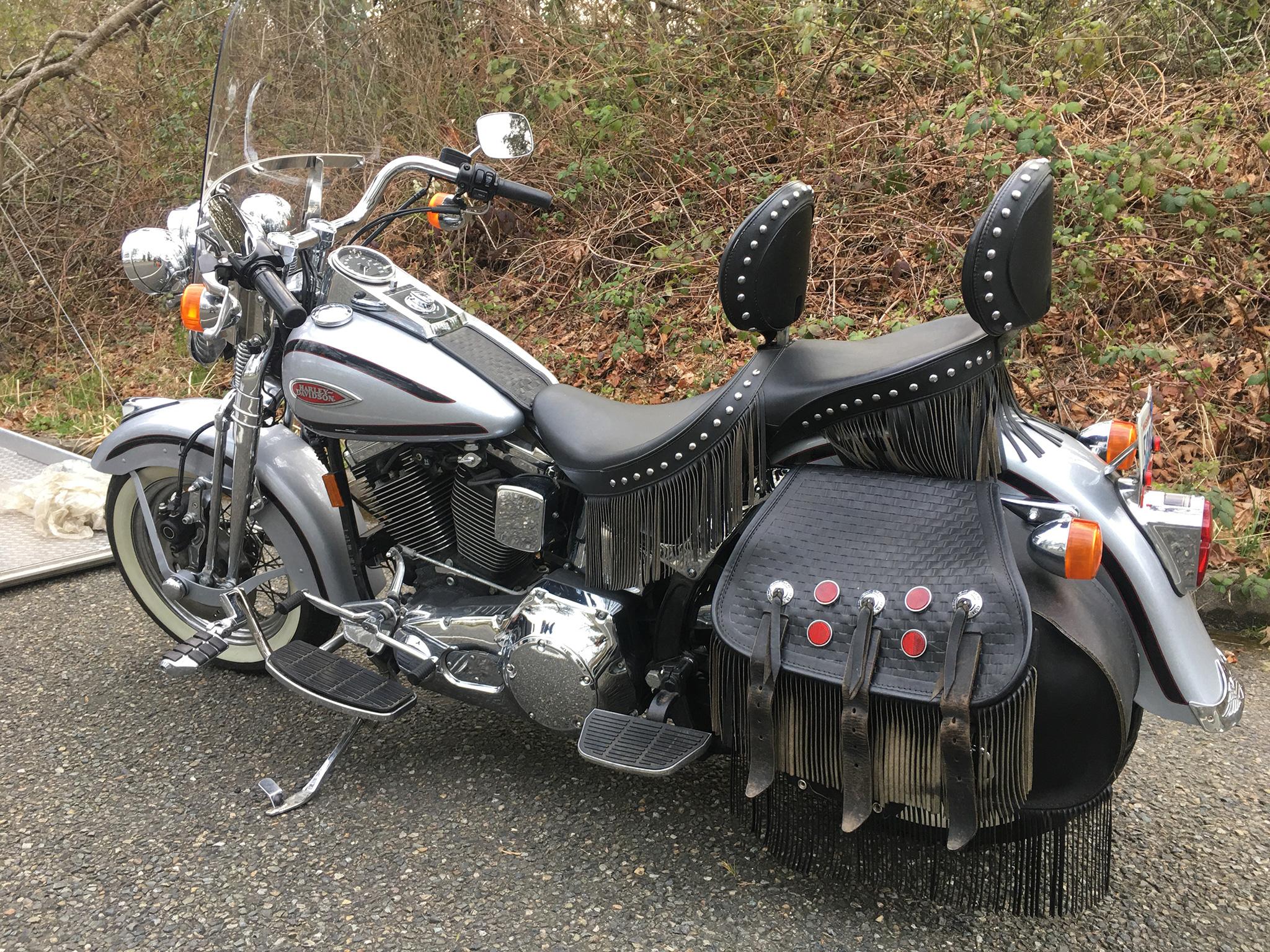 ハーレー FLSTS Heritage Springer 車体写真5