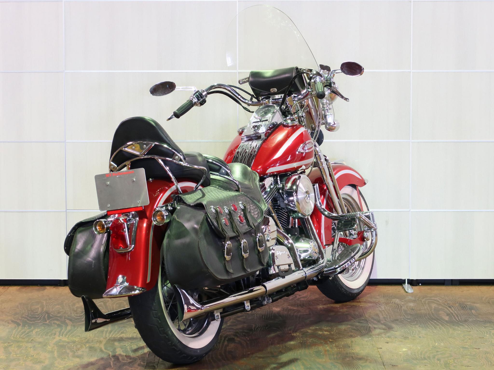 ハーレー FLSTS Heritage Springer 車体写真3