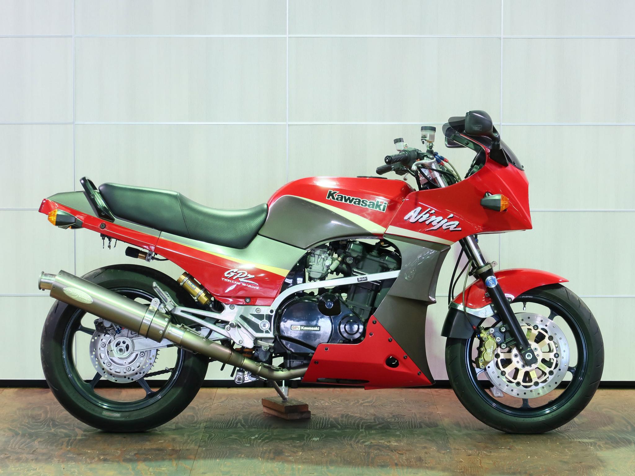 カワサキ 2000 KAWASAKI GPz900R