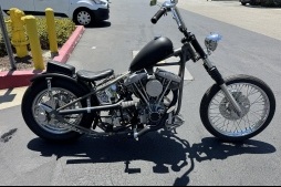 ハーレー・ダビッドソン  中古車:FLH Custom