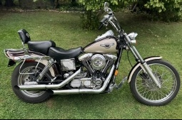 ハーレー・ダビッドソン  中古車:FXDWG